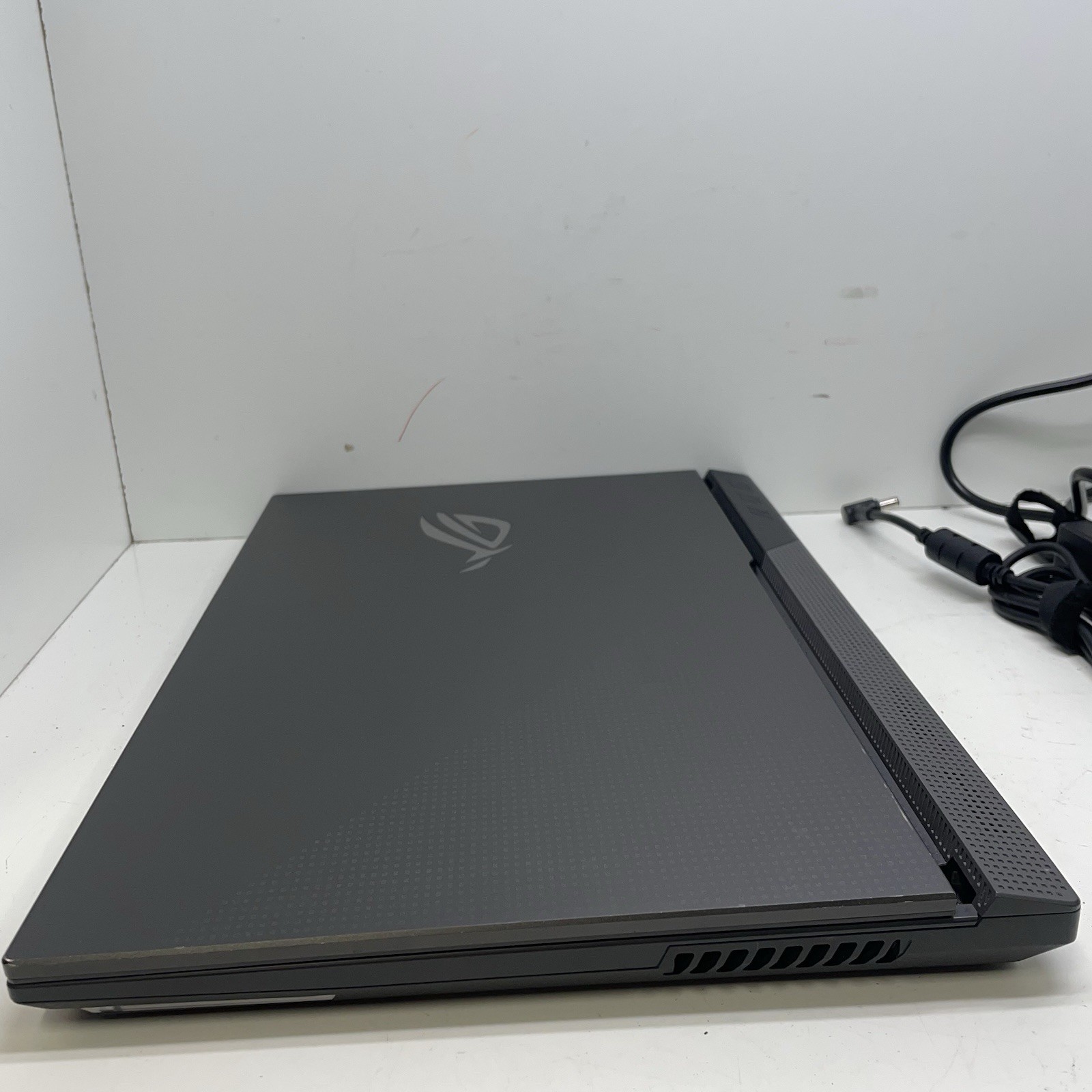 ASUS Rog STRIX (1TB SSD, AMD Ryzen 9 5900HX, 3.30GHz, 64GB RAM, Rtx3070