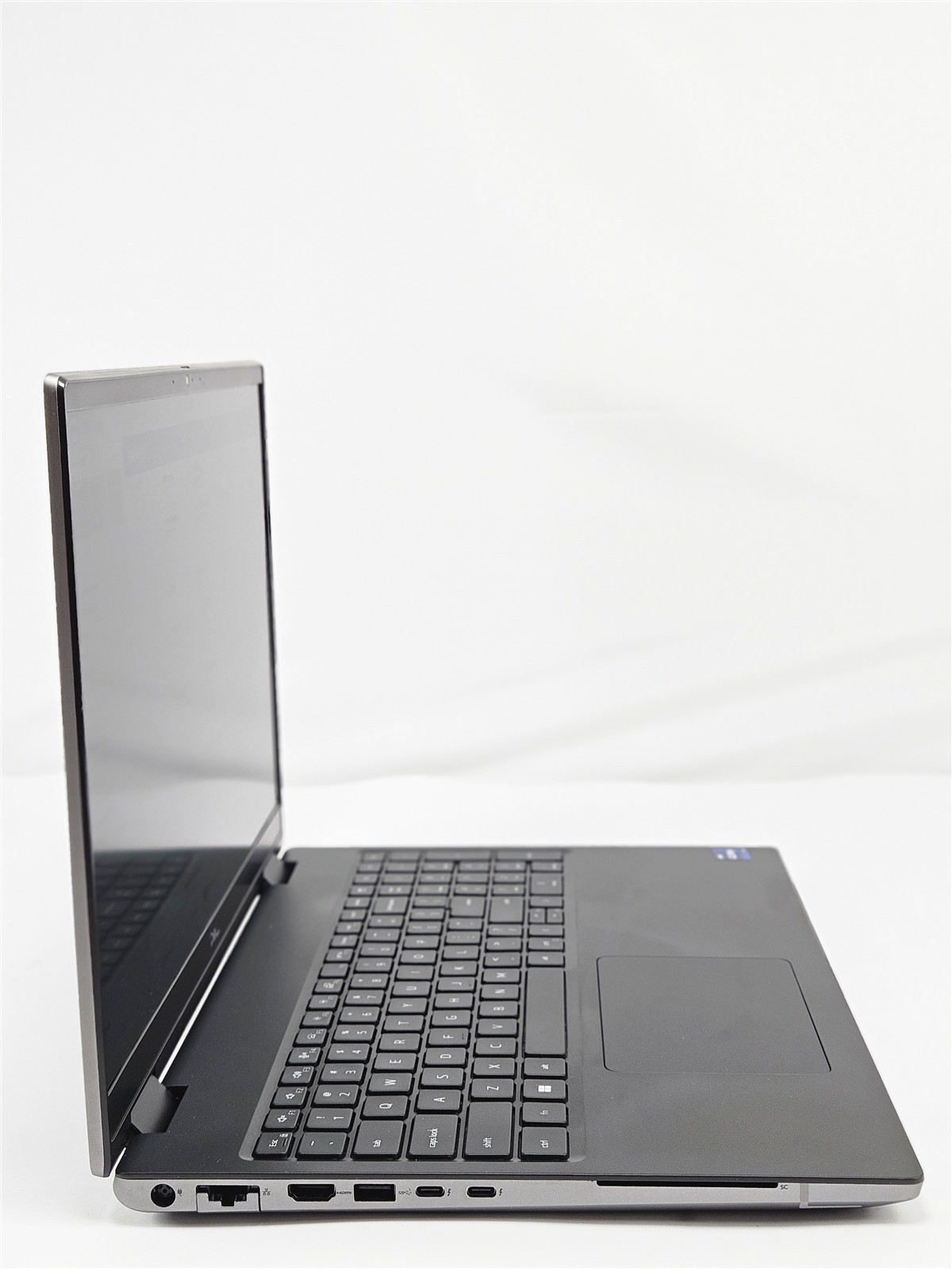 Dell Precision 7670 64GB RAM 2TB SSD i9-12950HX 16″ RTX A2000 Laptop