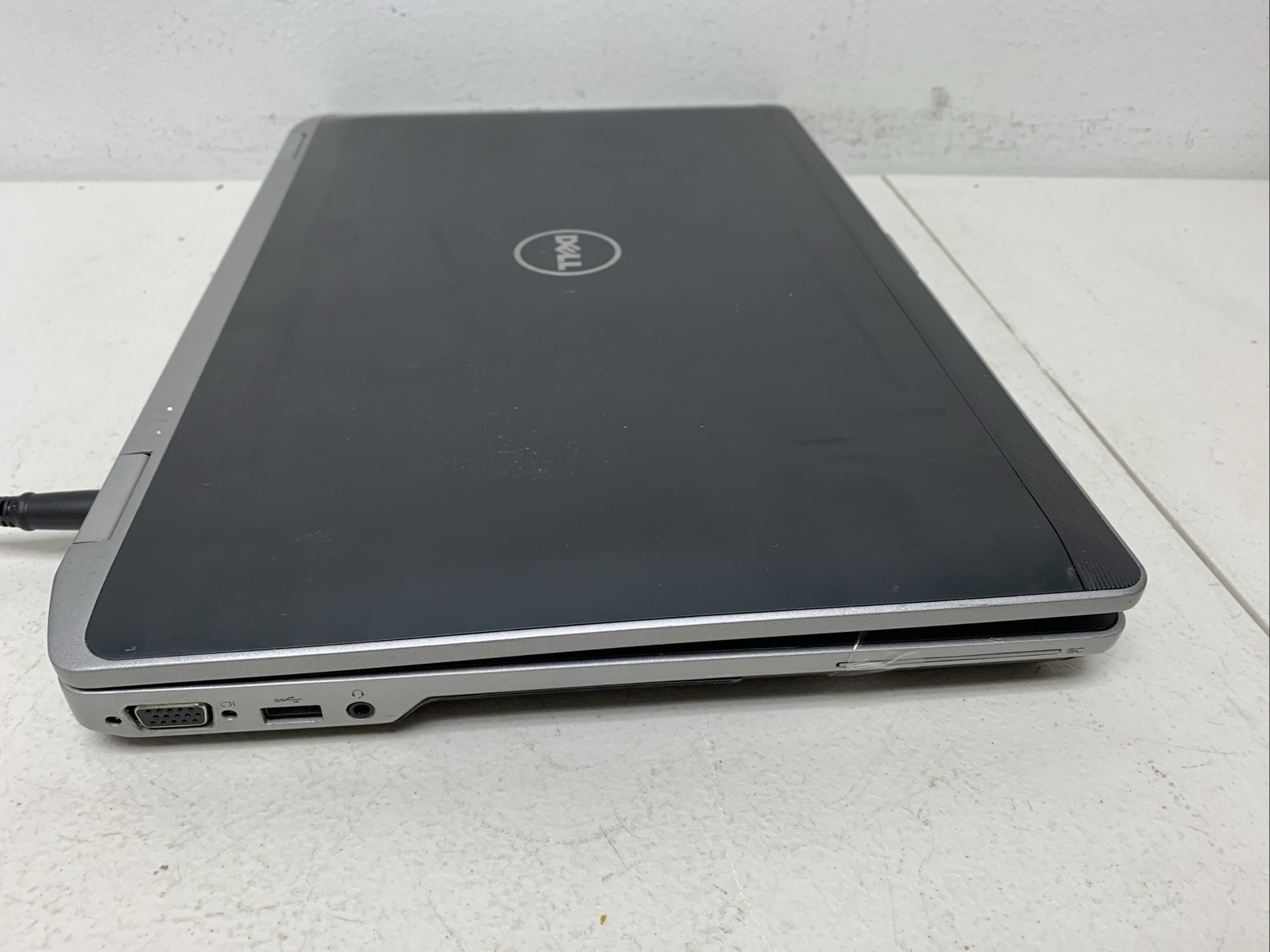 DELL LATITUDE E6530 Intel Core i5-3230M 2.60 GHZ 4GB No Hdd No Charger /for Part