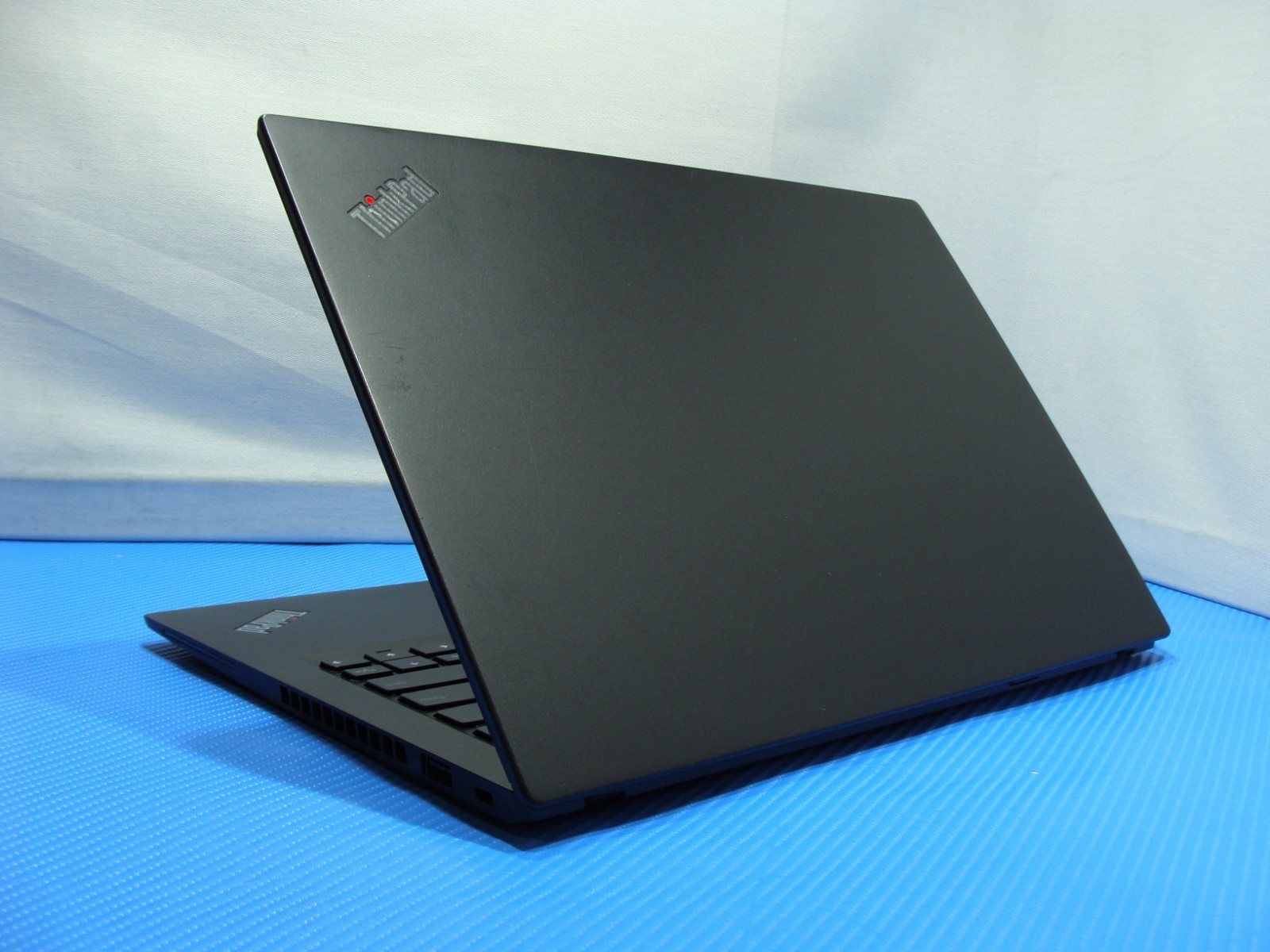 Lenovo ThinkPad T14s Gen 1 14″FHD TOUCH i7-10510U 1.8GHz 16GB 512GB W11P +PA 99%
