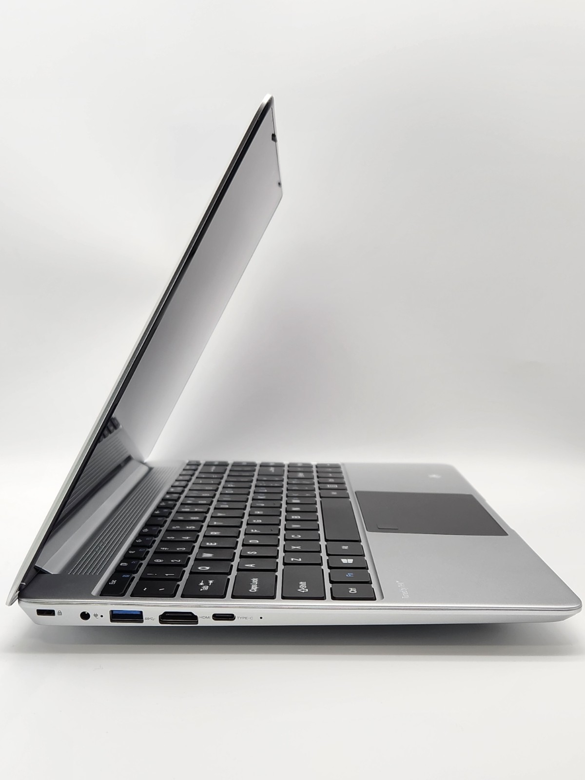 Gateway 14.1″ FHD i3-1005G1 12GB RAM 512GB SSD Win10 Home Fingerprint