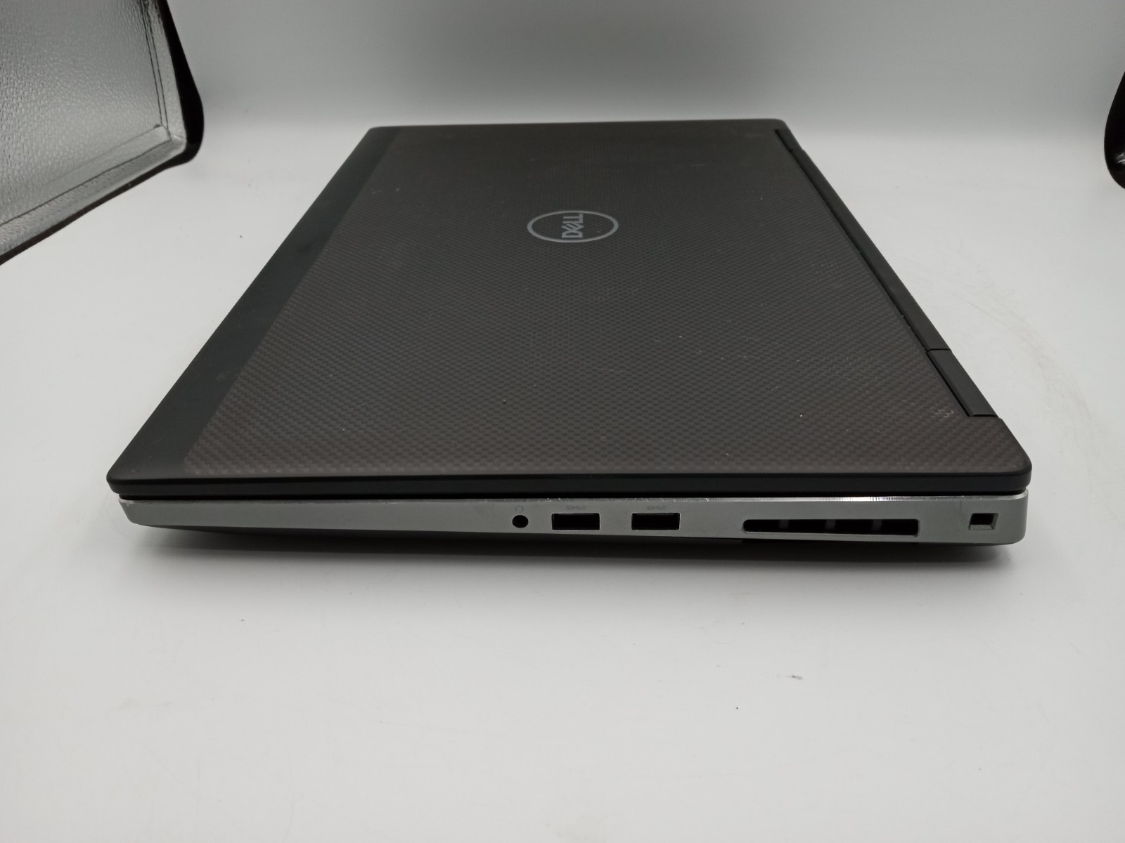 Dell Precision 7530 15.6″ Laptop i7-8850H 8GB RAM 128GB SSD Win11 P1000 READ -RR