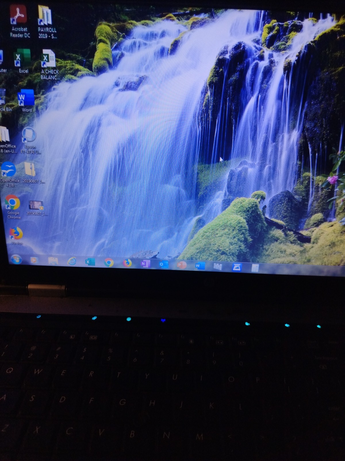 HP ProBook 6555b 15″ Laptop AMD Turion II 320gb 4gb win7 pro DVD-rw Parts/Repair
