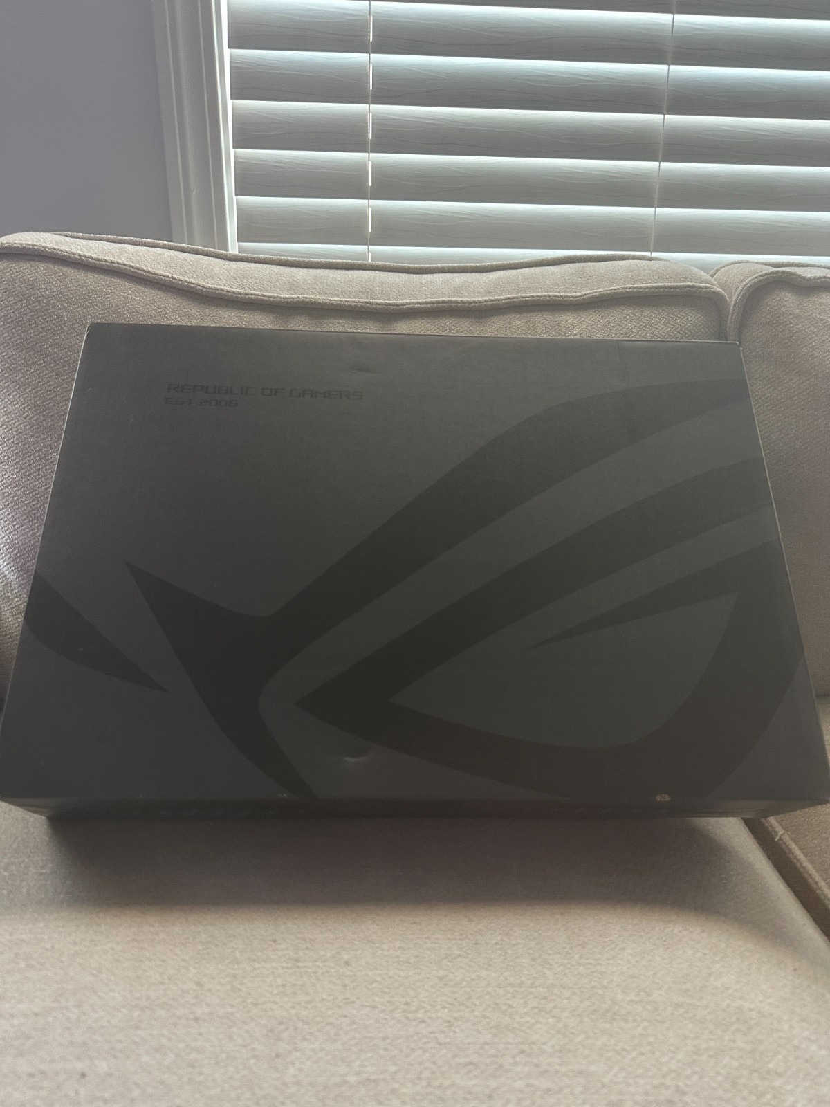 ASUS ROG Zephyrus G16 Intel Core Ultra 9 185H processor, NVIDIA GeForce RTX 4070