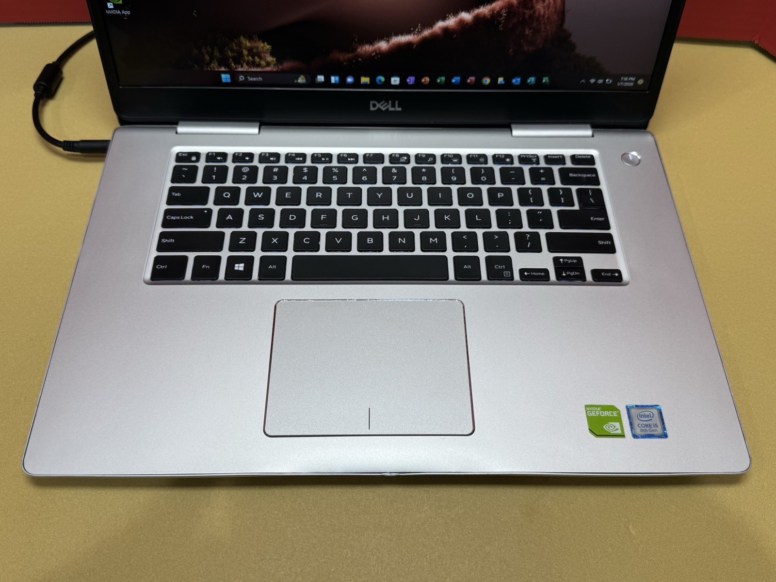 Dell Inspiron 7580 15” i5 8265U 1.6GHz 16GB RAM 256GB SSD NVIDIA GeForce MX150