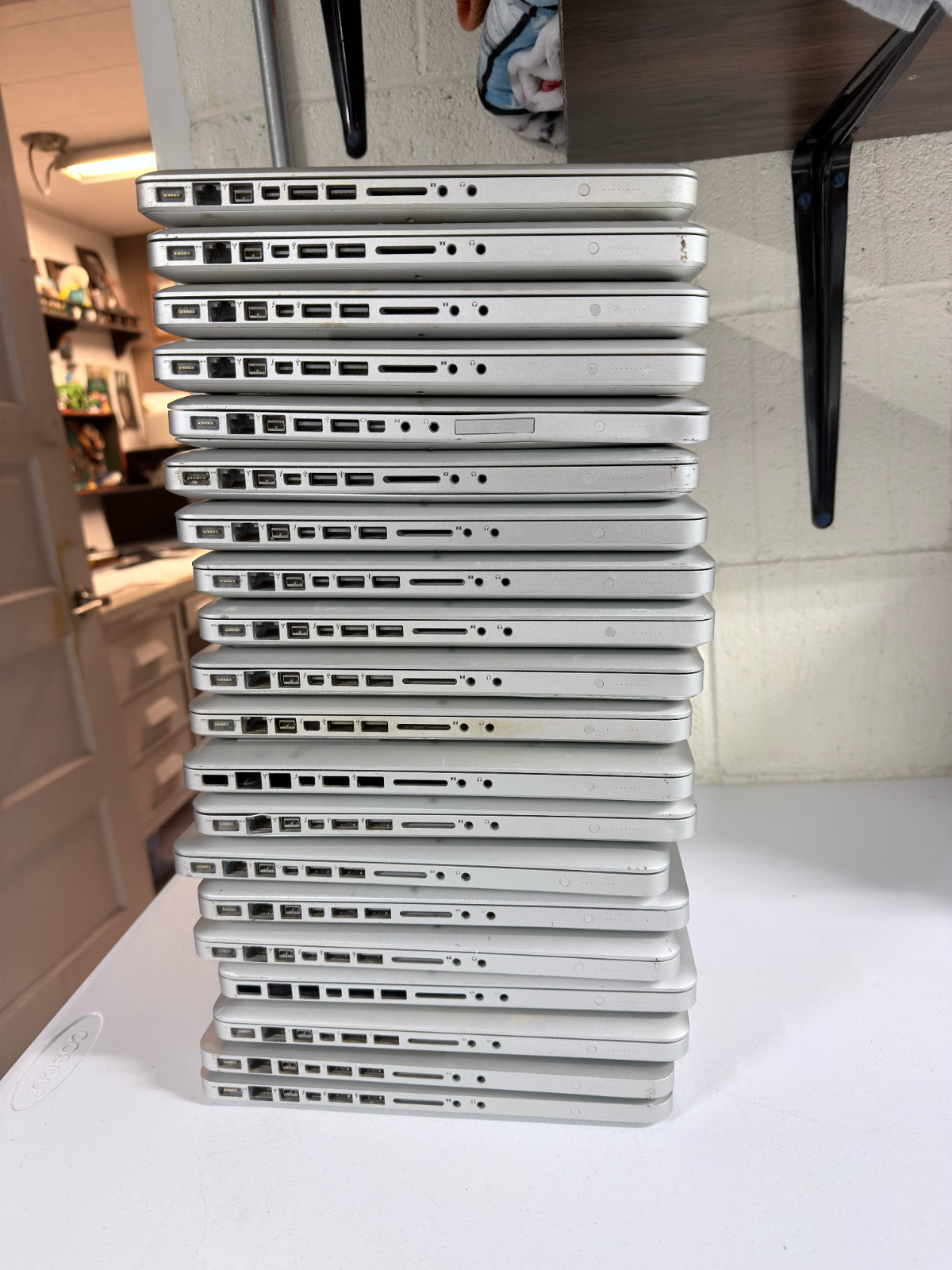 AS-IS Apple MacBook Pro A1286 15″ (Please Read, 2008-2011)