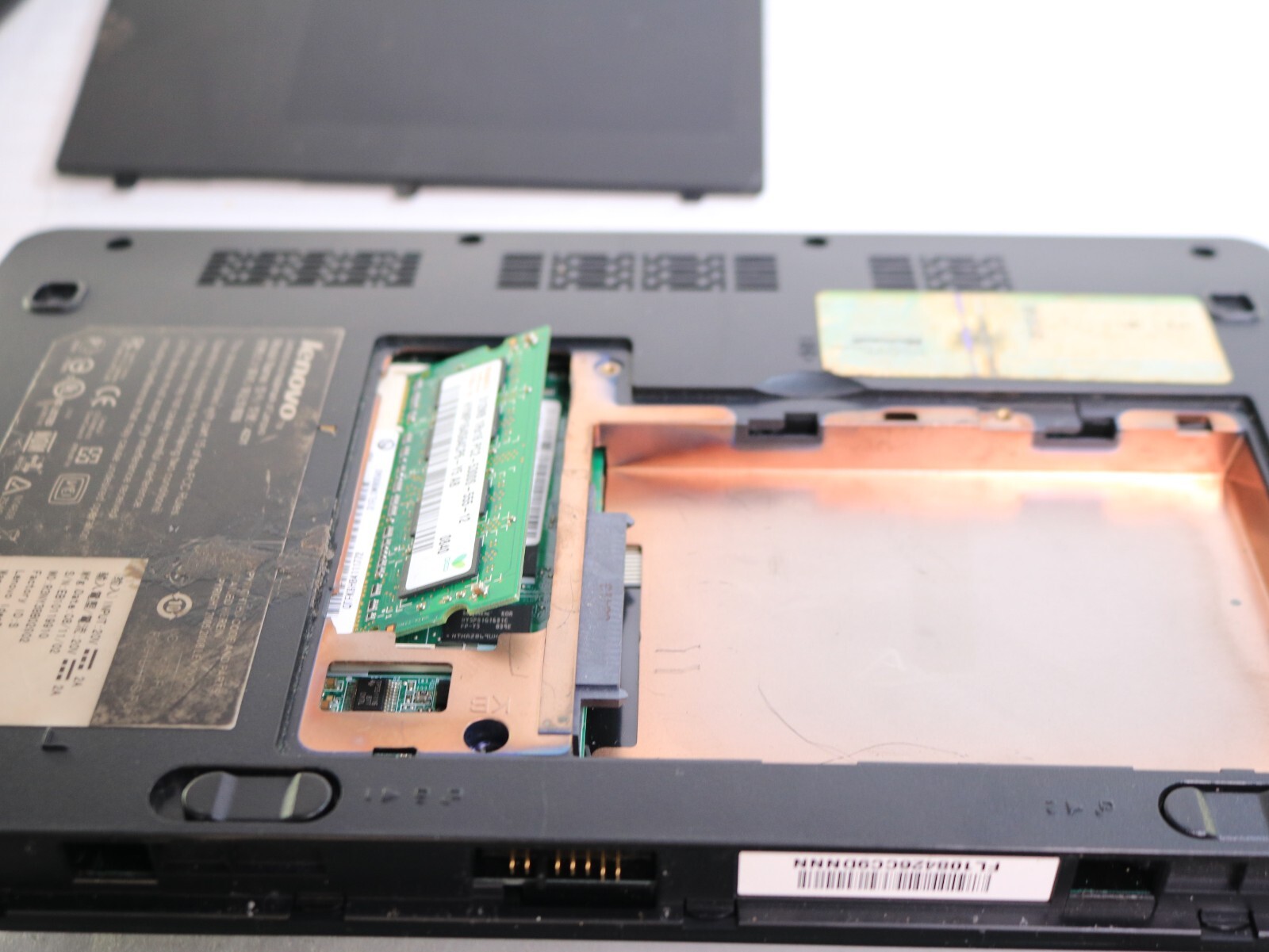 Lenovo Laptop 4231 Ideapad Laptop Netbook As Is, 512M Ram, no HHD, no AC cord. !