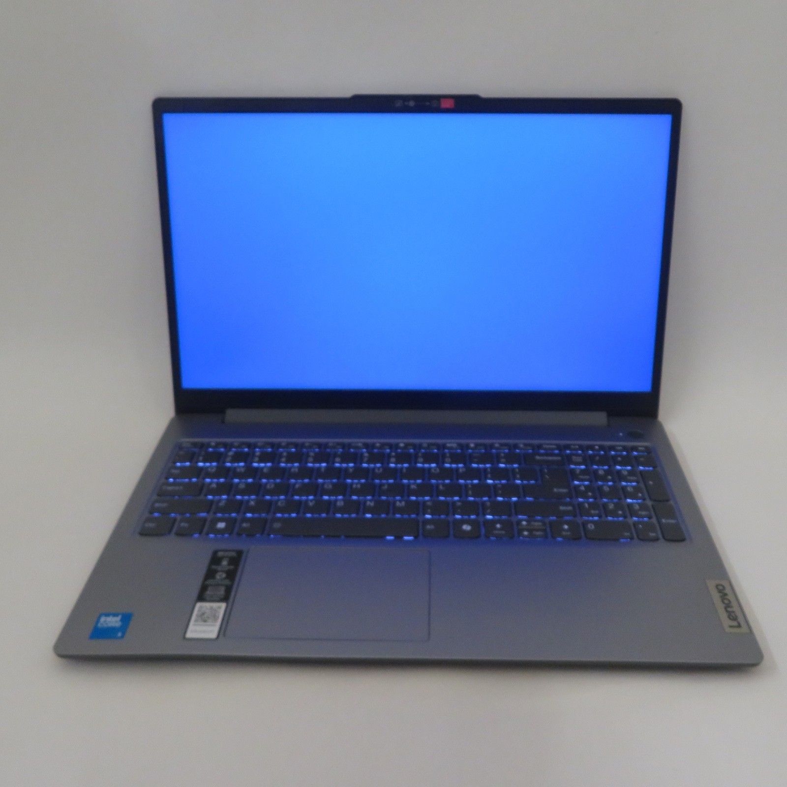 Lenovo IdeaPad Slim 3 15IRU9 CORE 5 120U 1.4GHz 8GB RAM 256GB Windows 11