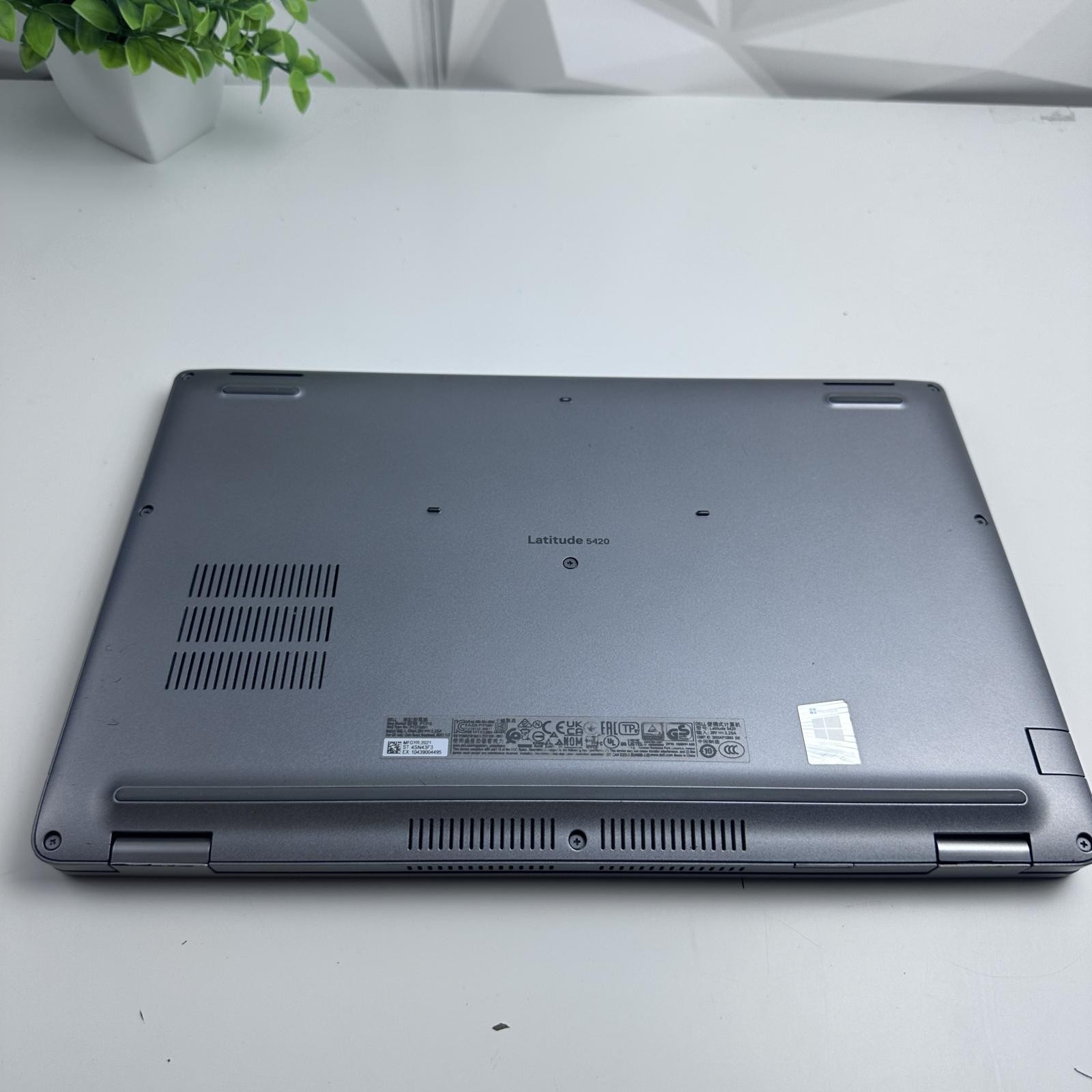 DELL Latitude 5420 Laptop, 14″ HD, i5-1145G7, 16GB, 256GB SSD *Please READ*