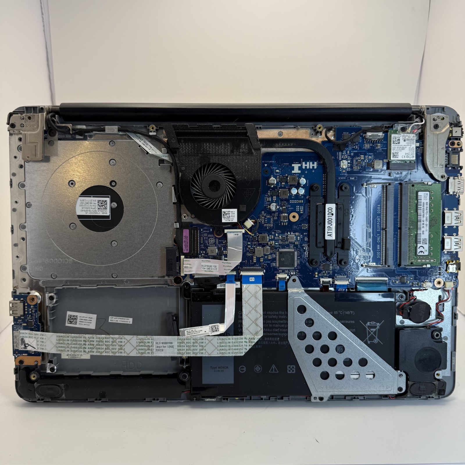 Dell P66F001 15 Inches 16GB RAM AMD 7th Generation Will Work W New HD
