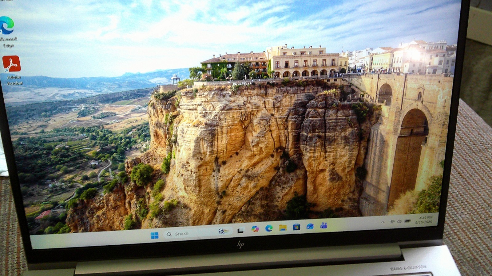 HP ZBook Firefly G9 14″ Laptop i7-1265u 12gen 16 gig ram 256 sshd win 11