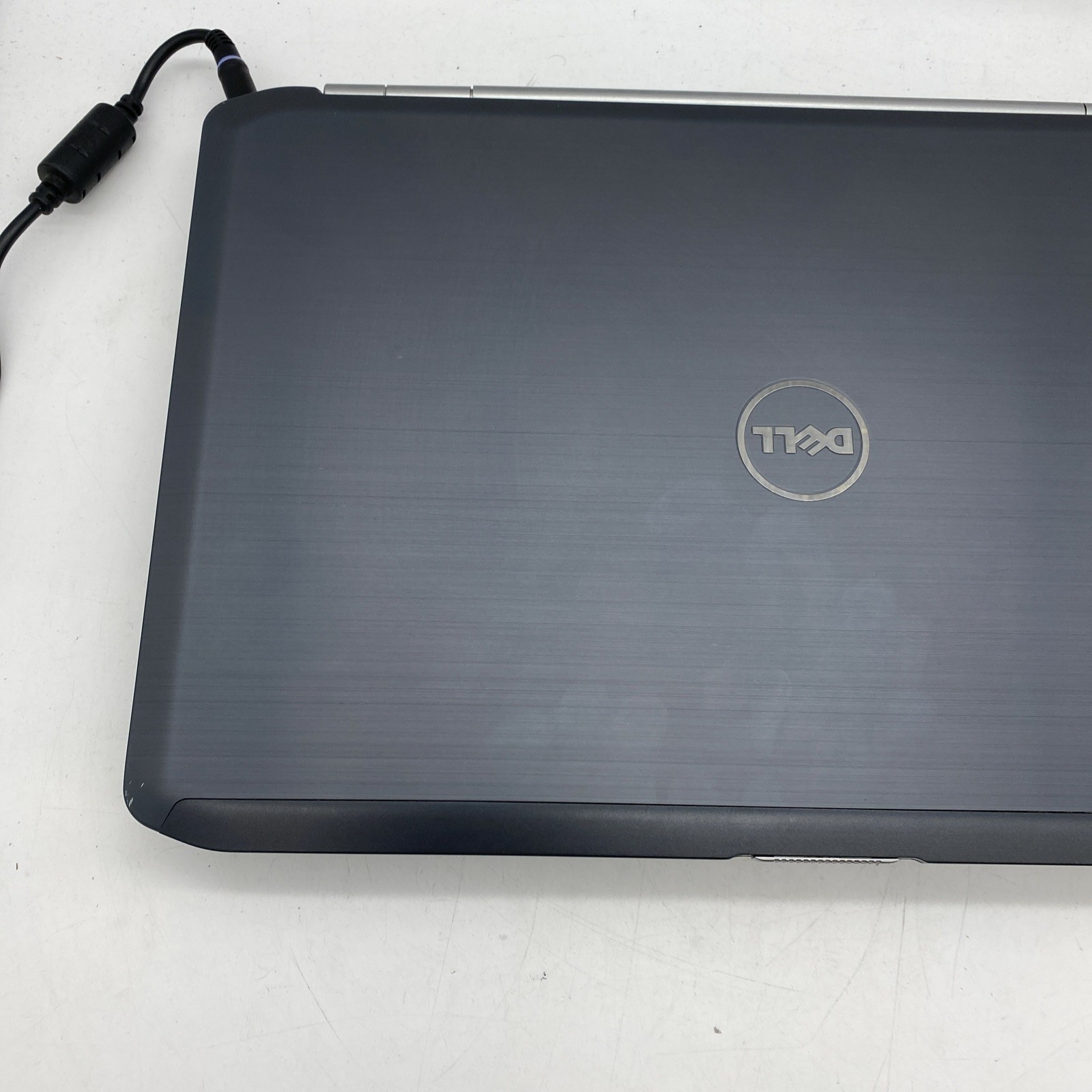 Dell Latitude E5520 i3-2430@2.26GHz | 8GB | NO HDD | NO OS | POWERS ON | Q2