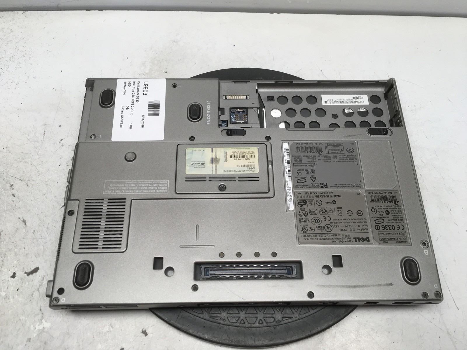 Dell Latitude D630 Intel Core 2 Duo 06FB 2.2GHz 1 GB Ram 500GB HDD Windows XP