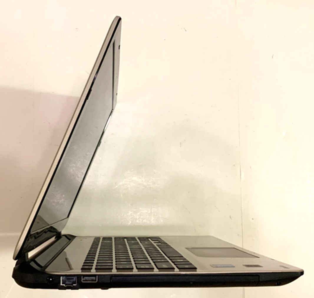 Toshiba Satellite L55-B 15.6″ WIN 11 ACTIVATED i5-4210U 1.7/2.7GHz 8GB RAM 750GB