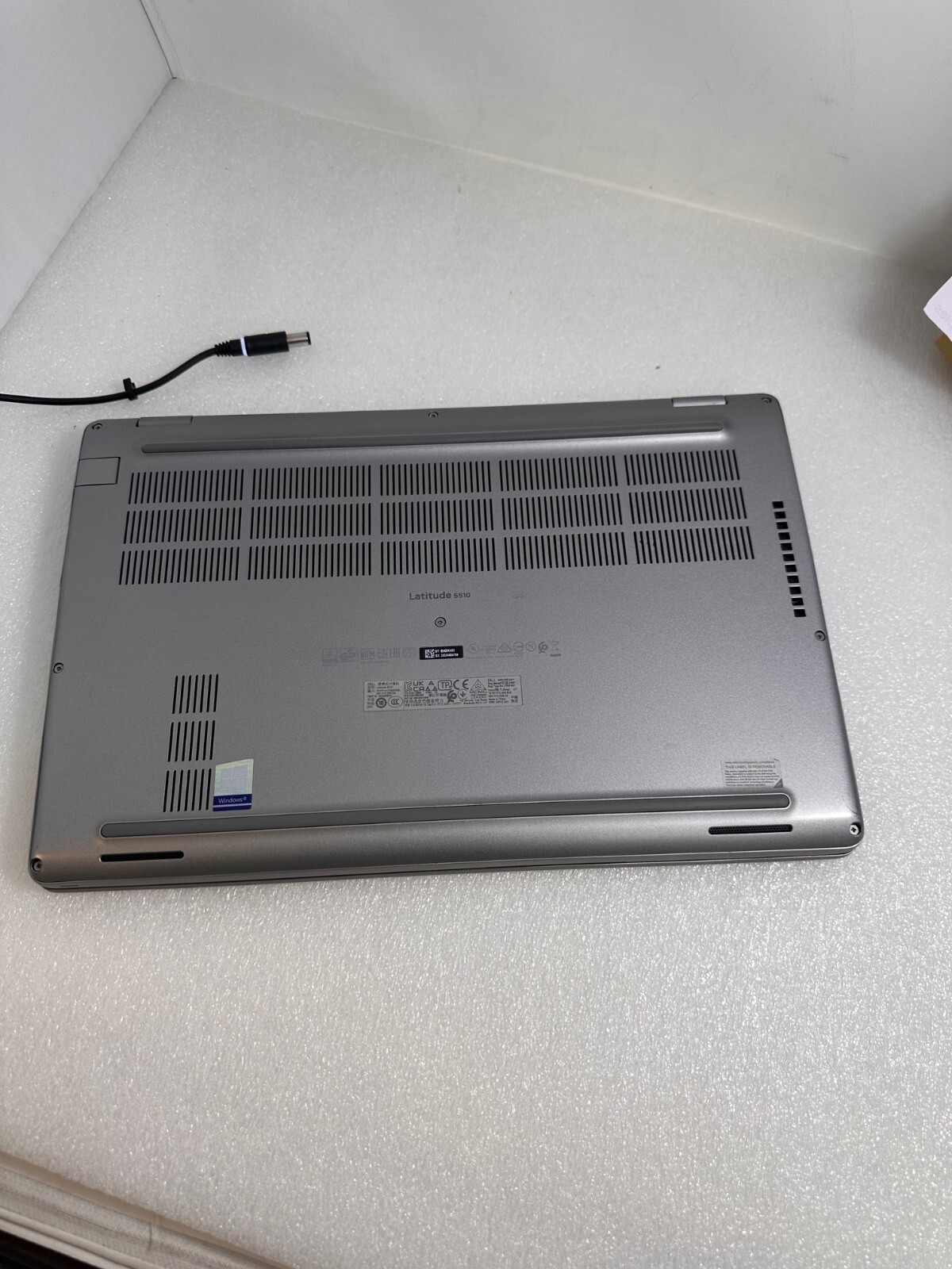 Dell Latitude 5510 15.6″ FHD Intel Core i7-10610U 16GB ram 512GB PCIe