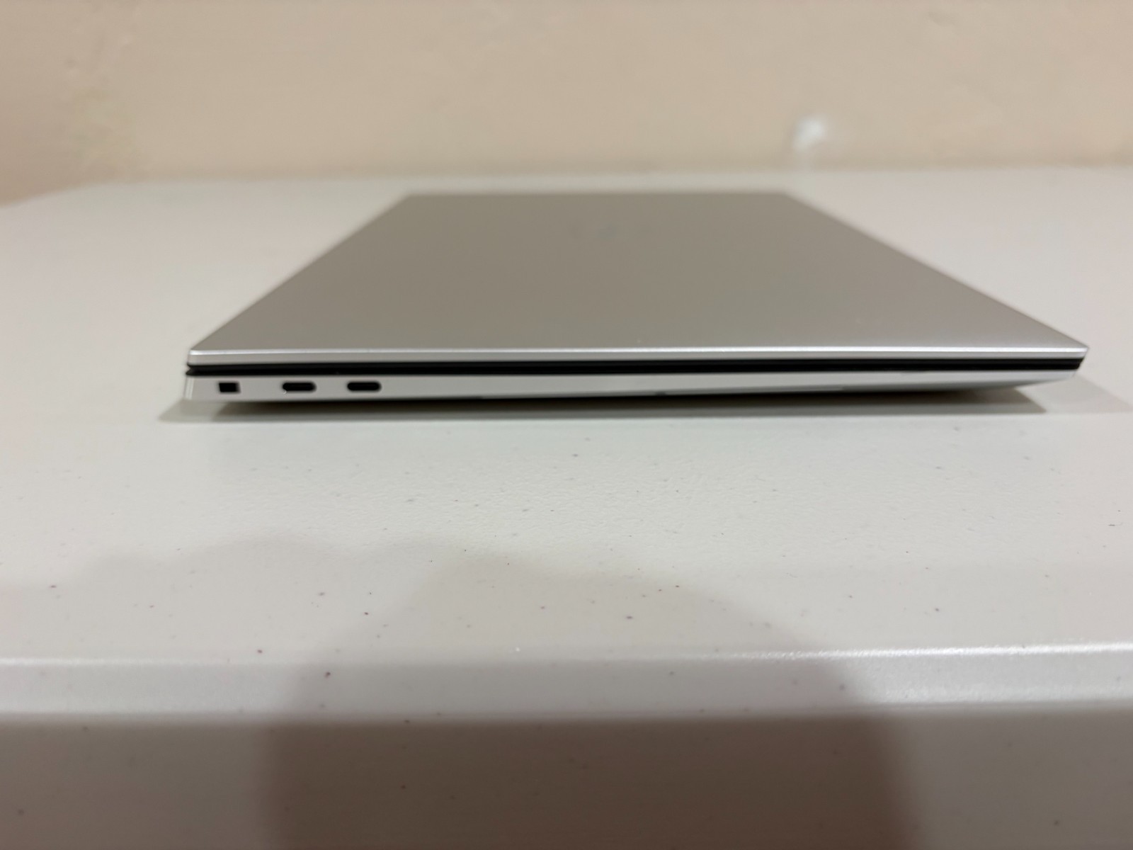 Dell XPS 15 9520 i7-12700H 32GB DDR5 1TB NVMe 3.5K OLED Touch New Battery 97%