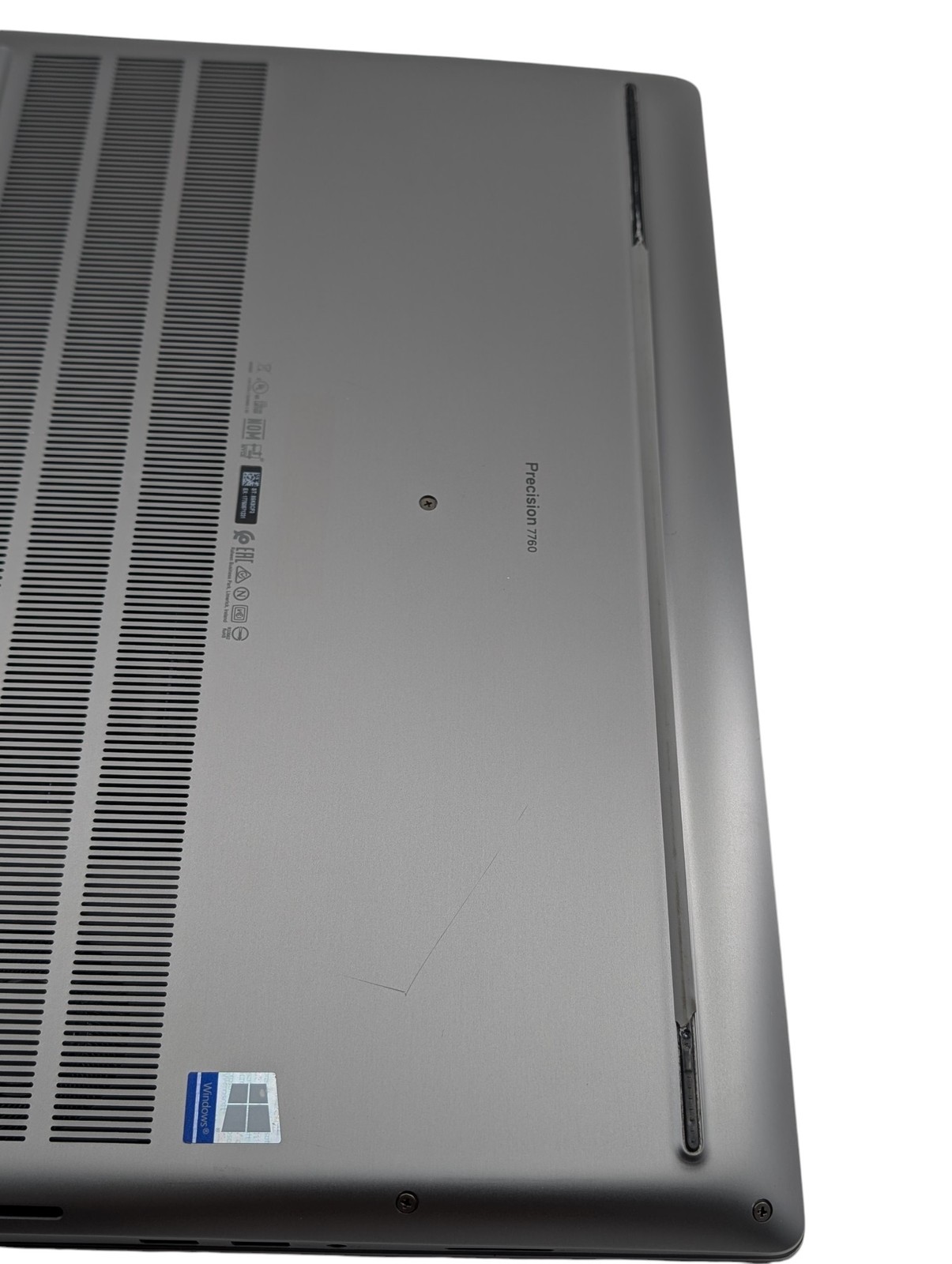 Dell Precision 7760 XEON W-11855M 3.20Ghz 16GB RAM 512GB SSD – Grade D