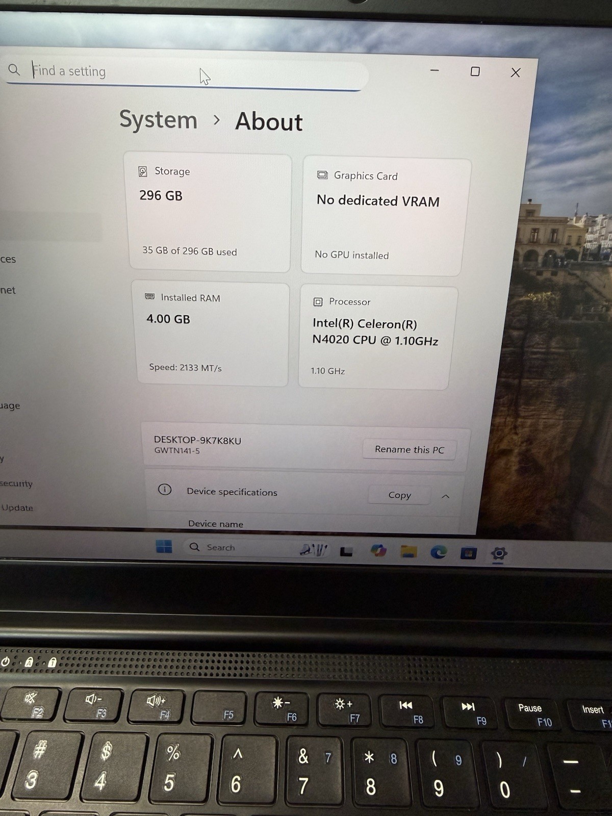 Gateway GWTN141-5BK Laptop Intel Celeron N4020 1.1GHz 4GB RAM 320GB SSD