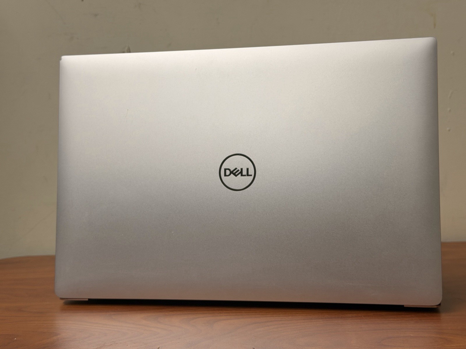 Touchscreen Dell XPS 15 7590 | i7-9750H 32GB Ram 512GB SSD| GTX 1650 4K UHD
