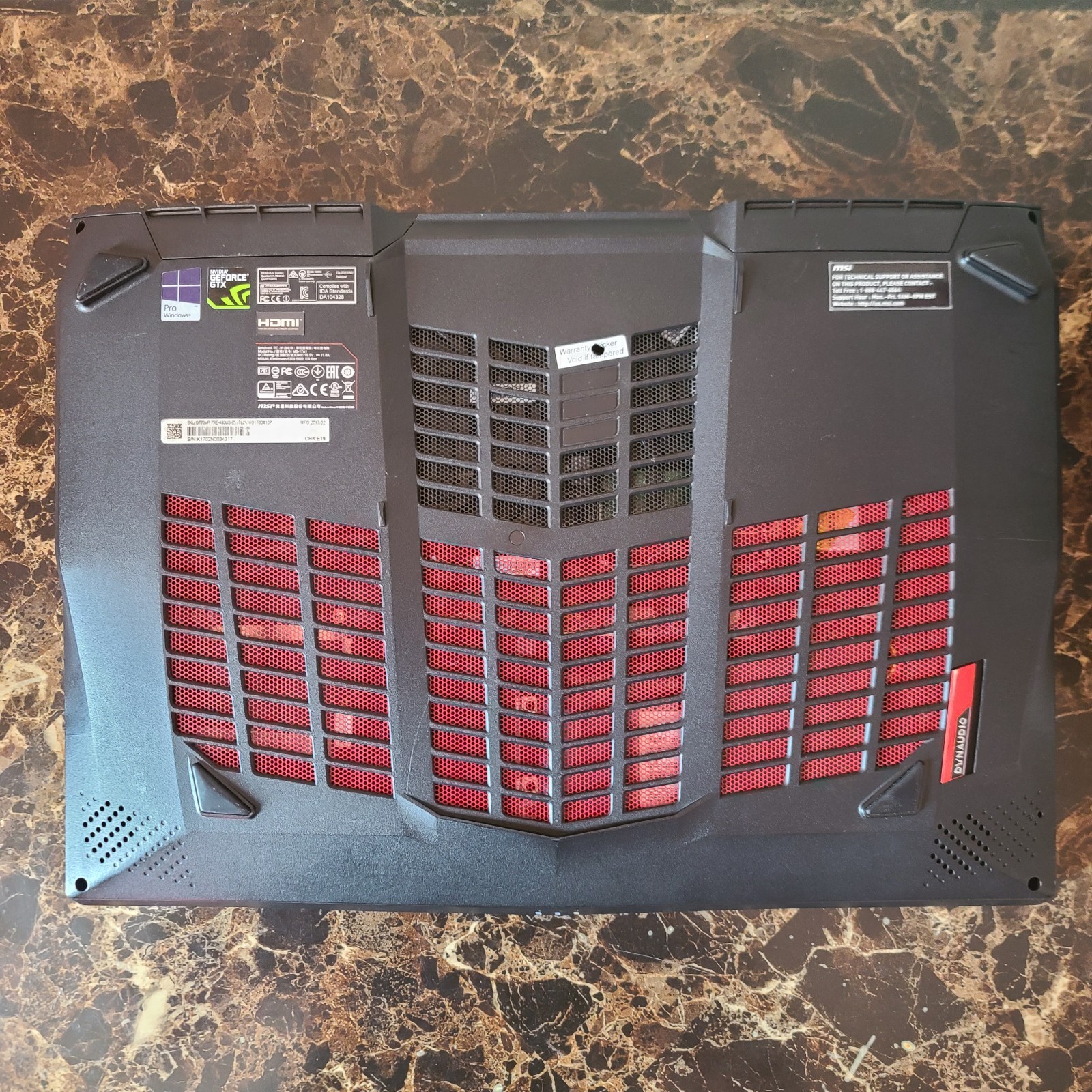 MSI GT73VR 7RE TITAN GAMING LAPTOP CORE i7-7820HK 32GB RAM GTX 1070 256-1TB