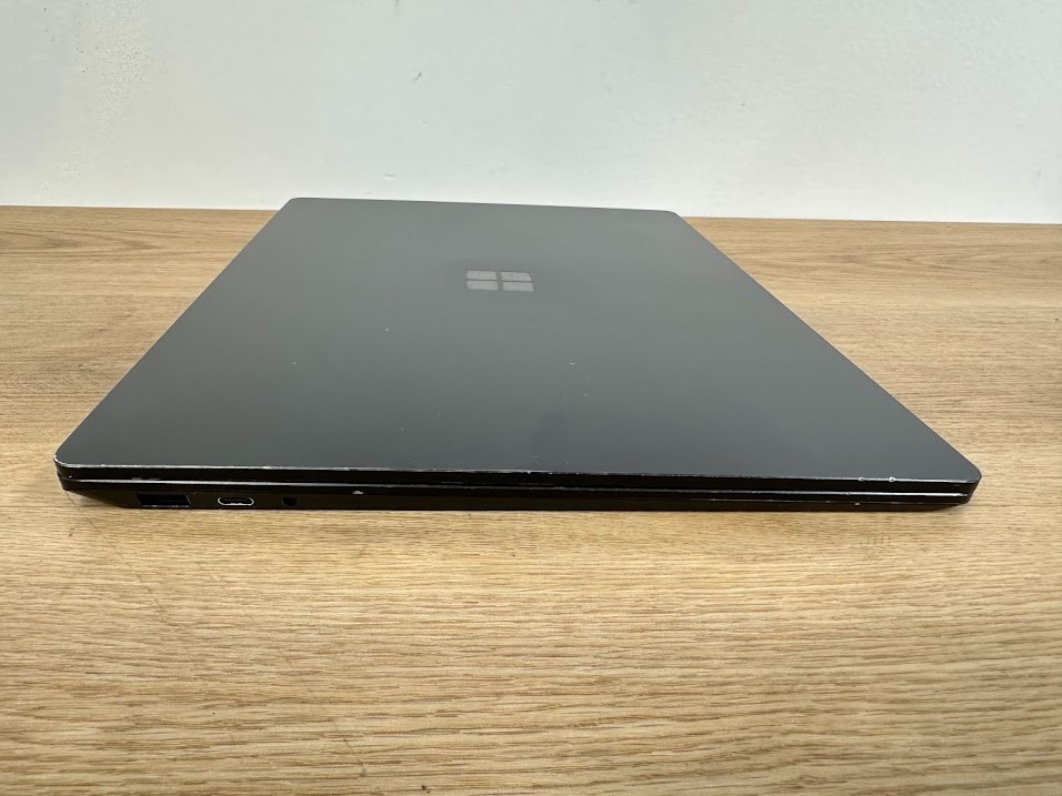 Microsoft Surface Laptop 5 Core i7 1265U, 16GB LPDDR5 Intel Iris Xe, 512GB SSD