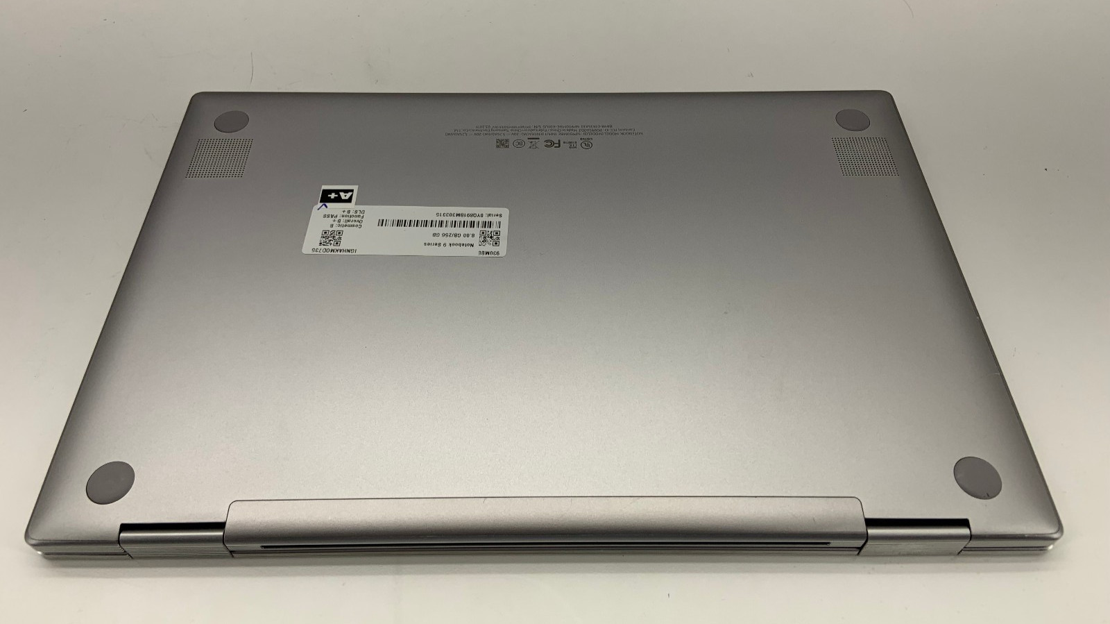 Samsung 9 Pro Notebook 13.3″ FHD Touchscreen Intel Core i7 256GB SSD 8GB Win11