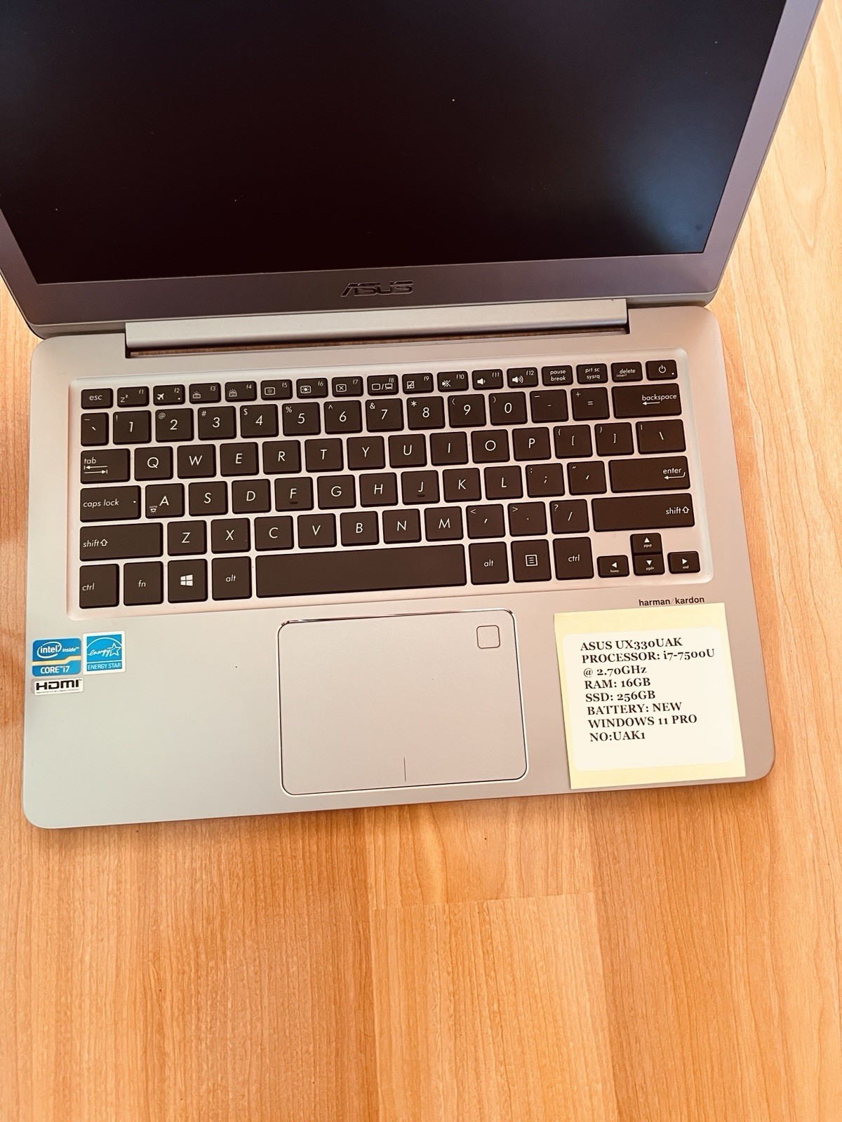 Asus UX330U(AK) , i7, 16 GB Ram, 256GB , Win 11 Pro, Zenbook Slime, New Battery