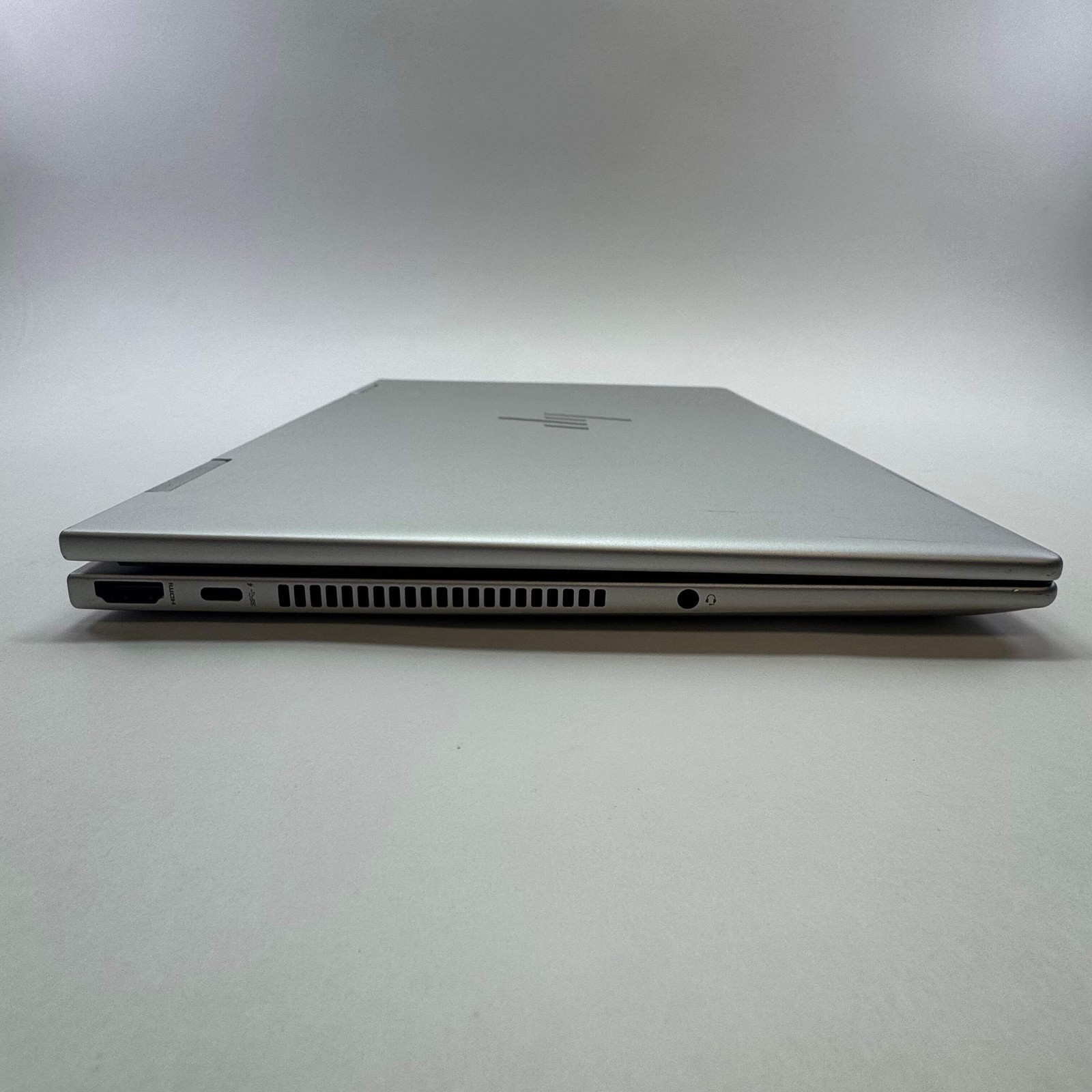 HP Envy x360 2 in 1 Laptop AX211NGW 14″ Core 7 150U 1.8GHz 16GB RAM 1TB SSD w/ c