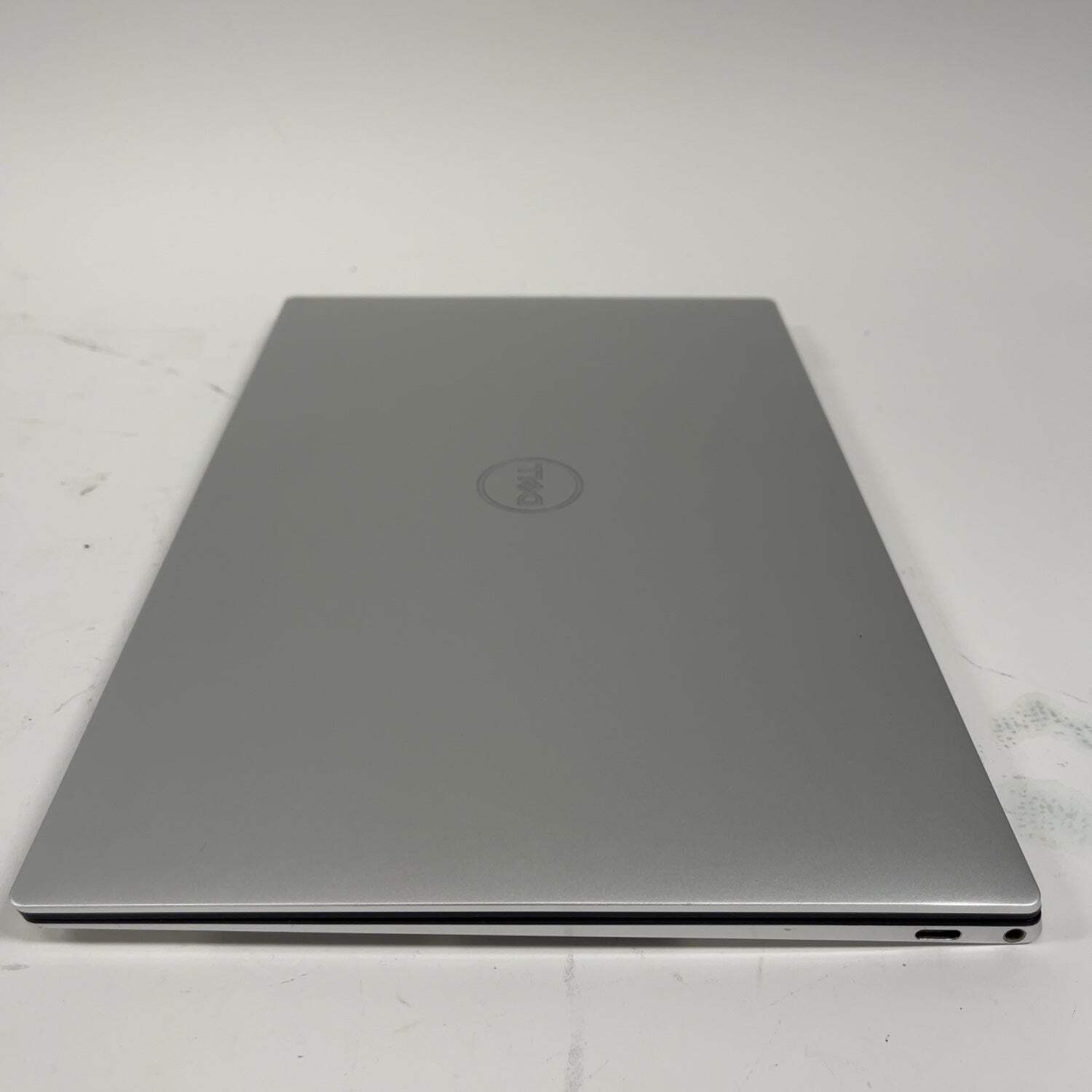 Dell XPS 9310 13.4″ i5-1135G7 2.4GHz 8GB RAM 256GB SSD