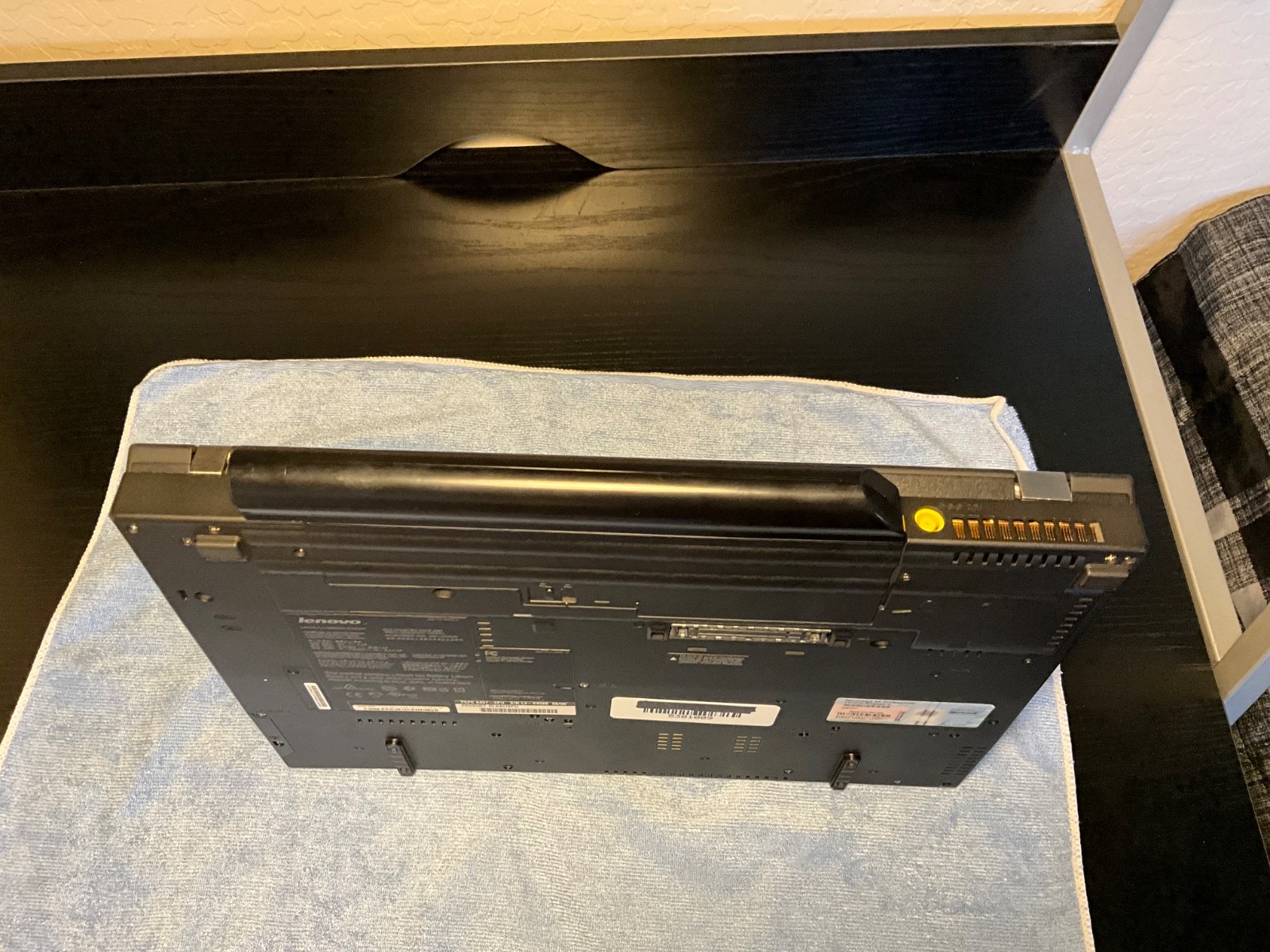Lenovo ThinkPad T61 15 Inch Windows XP 4GB 256GB SSD Nvidia 140m Core 2 T7800