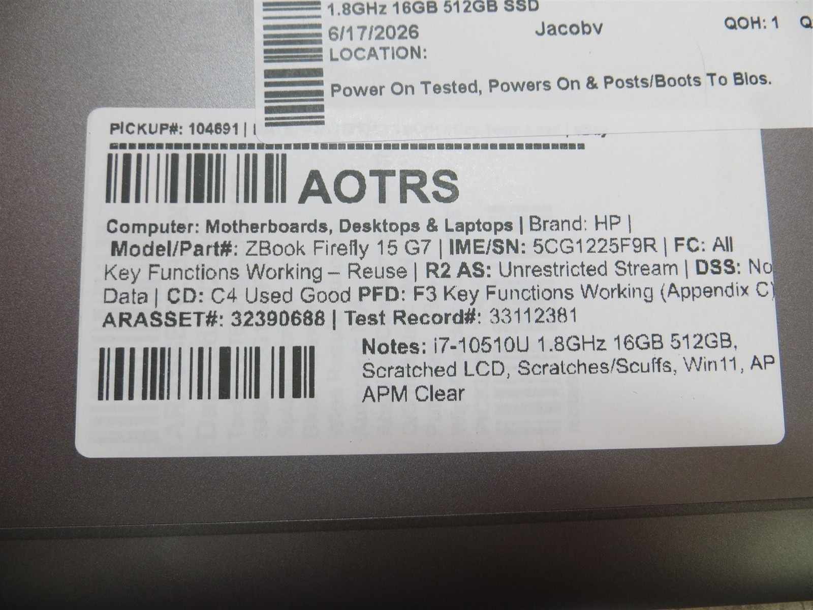 Scratched LCD HP ZBook Firefly 15 G7 Intel i7-10510U 1.8GHz 16GB 512GB SSD