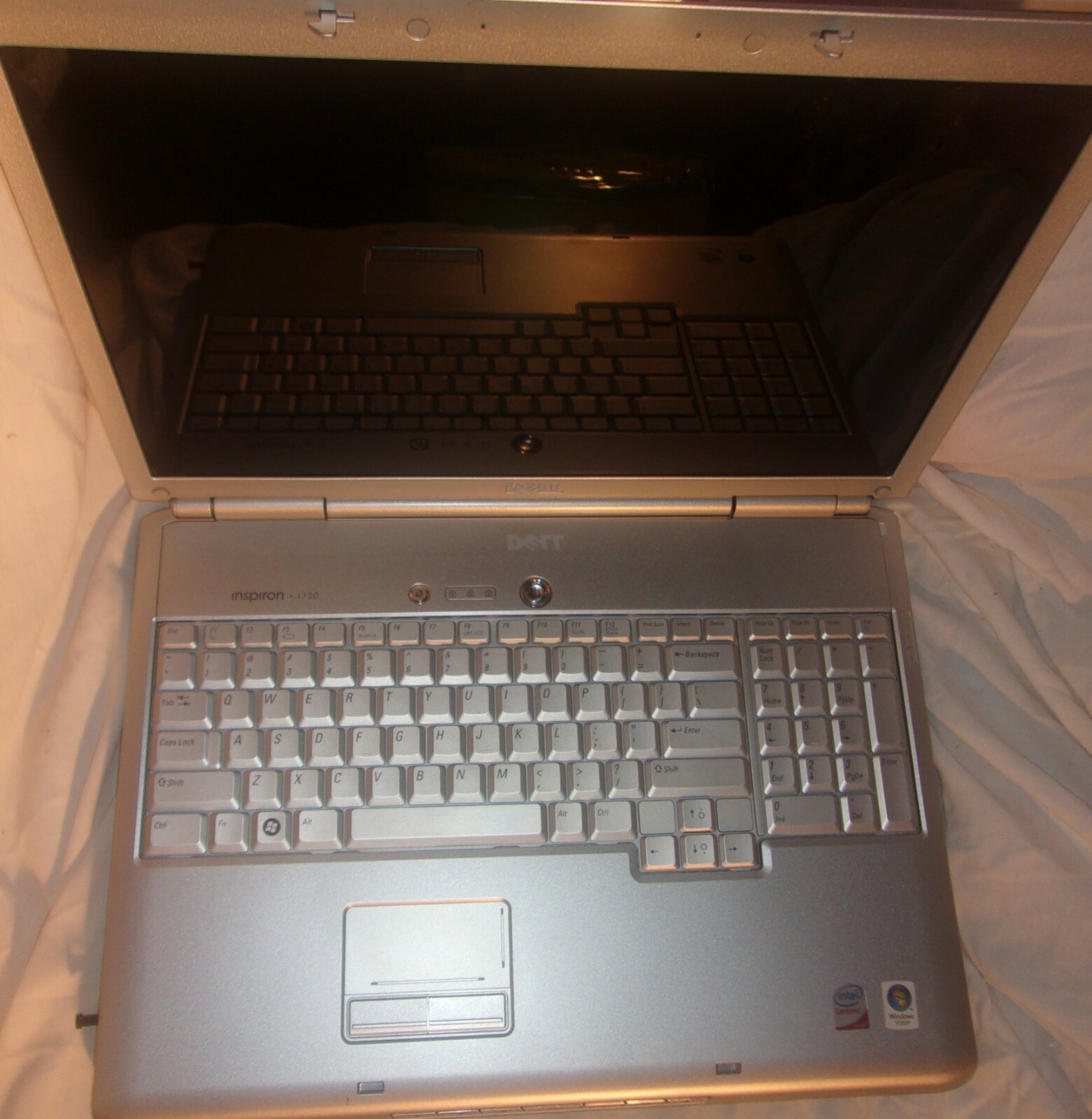 DELL INSPIRON 1720 LAPTOP WINDOWS VISTA POWERS ON NO PASSWORD NO CHARGER CORD
