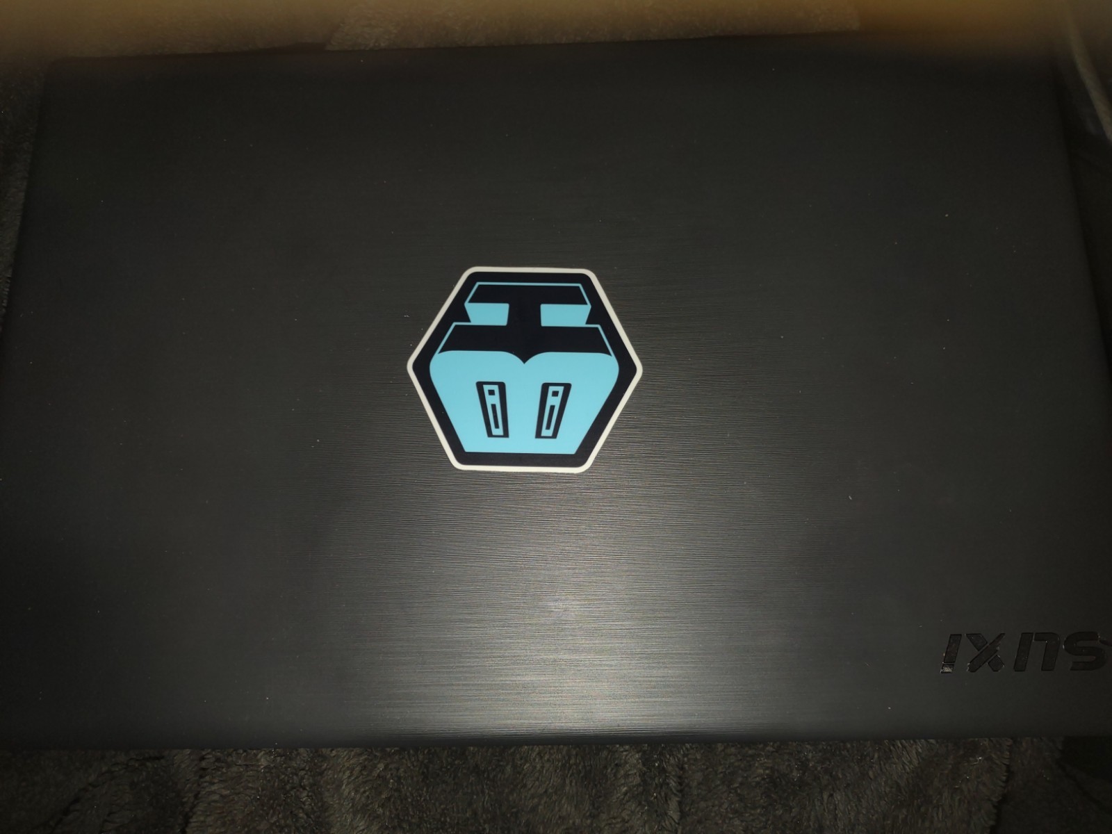 Thin 15.6″ i5 2.5GHz 16GB NO SSD suxi laptop