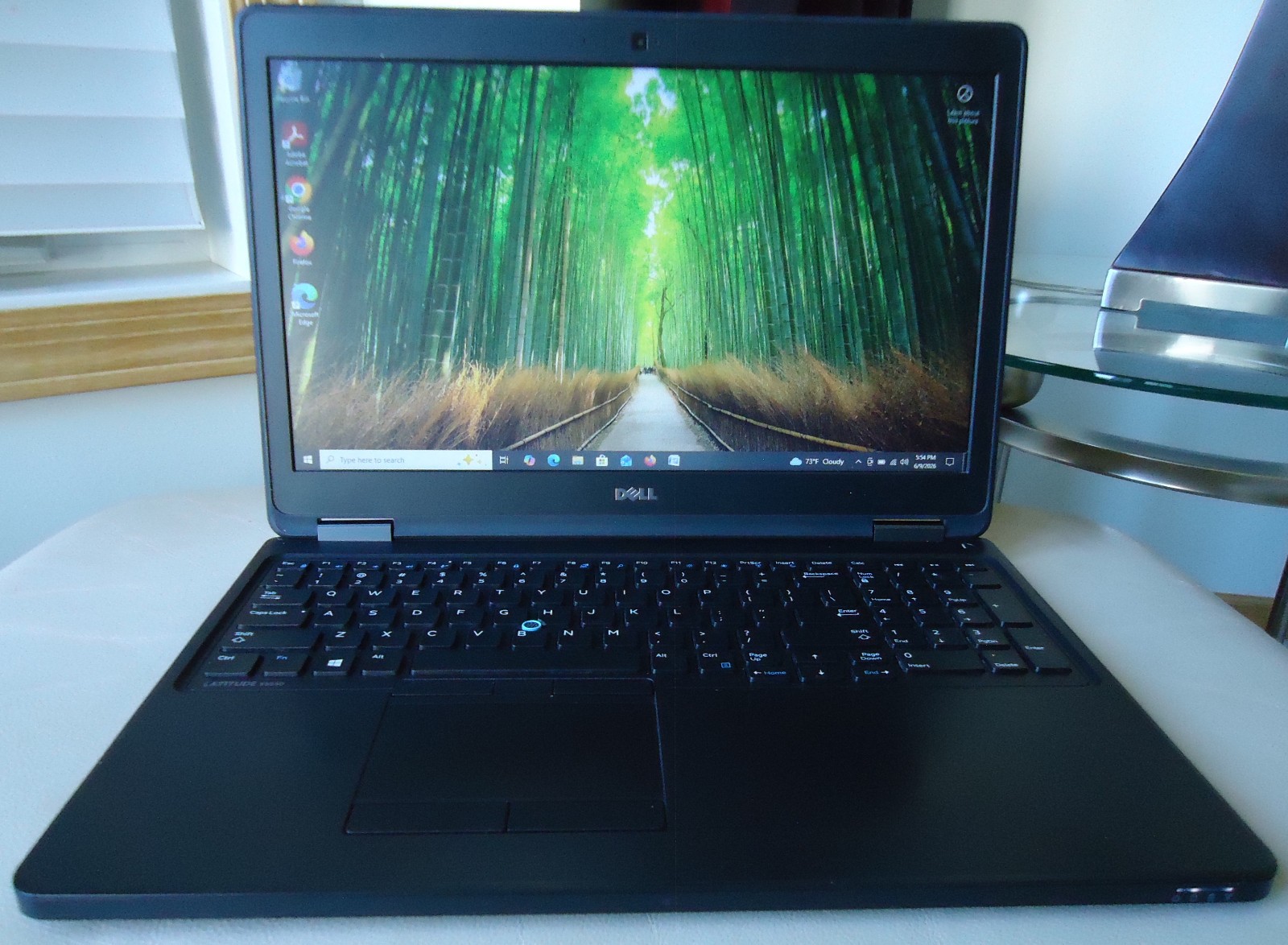 Dell Latitude E5550 Intel I5 2.30 GHz 500 HDD 8 GIG RAM WINDOWS 10 MS OFFICE
