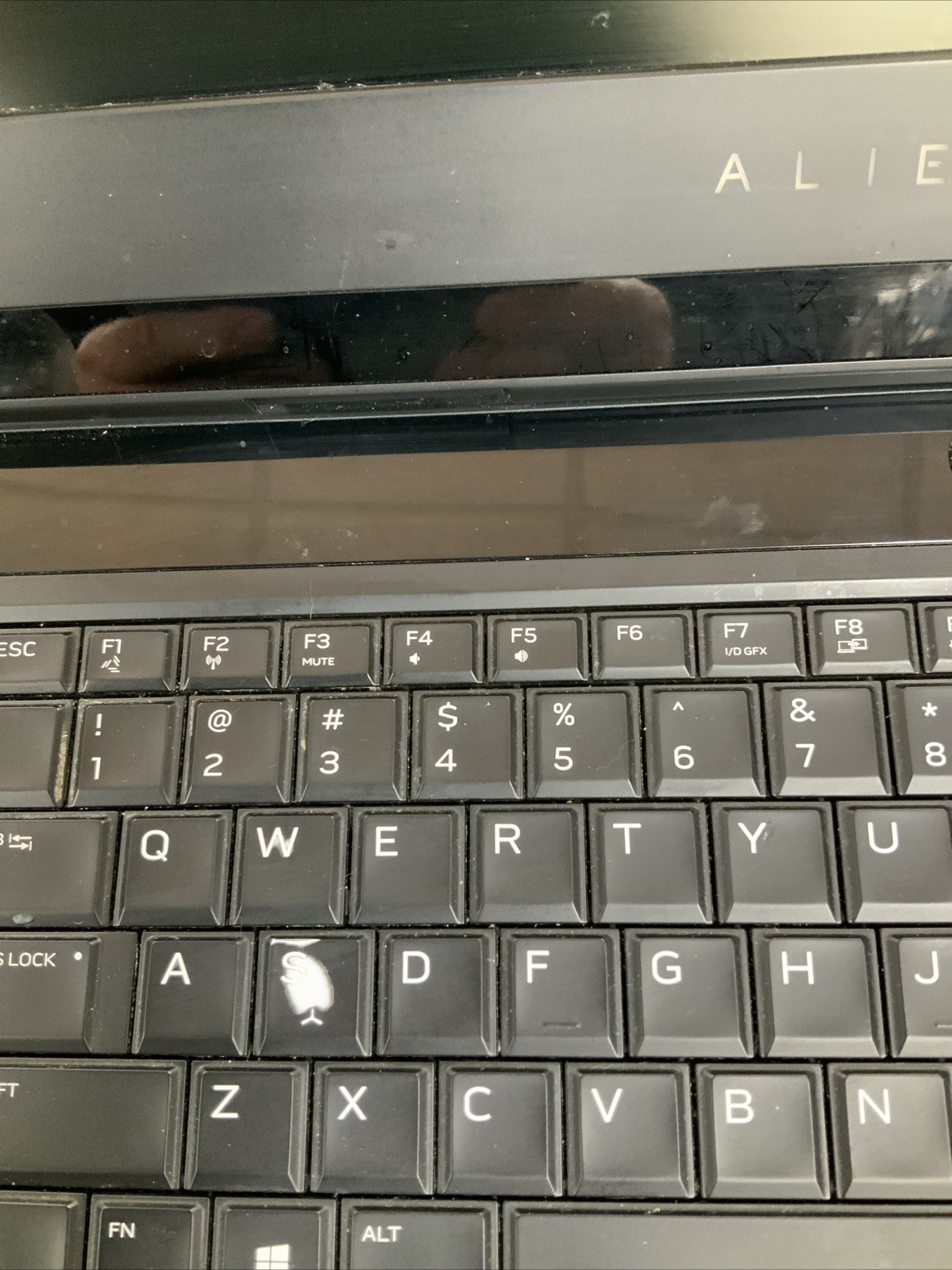 Alienware 17 R4 Intel Core i7 NO HDD Memory For Parts/Repair BXPC
