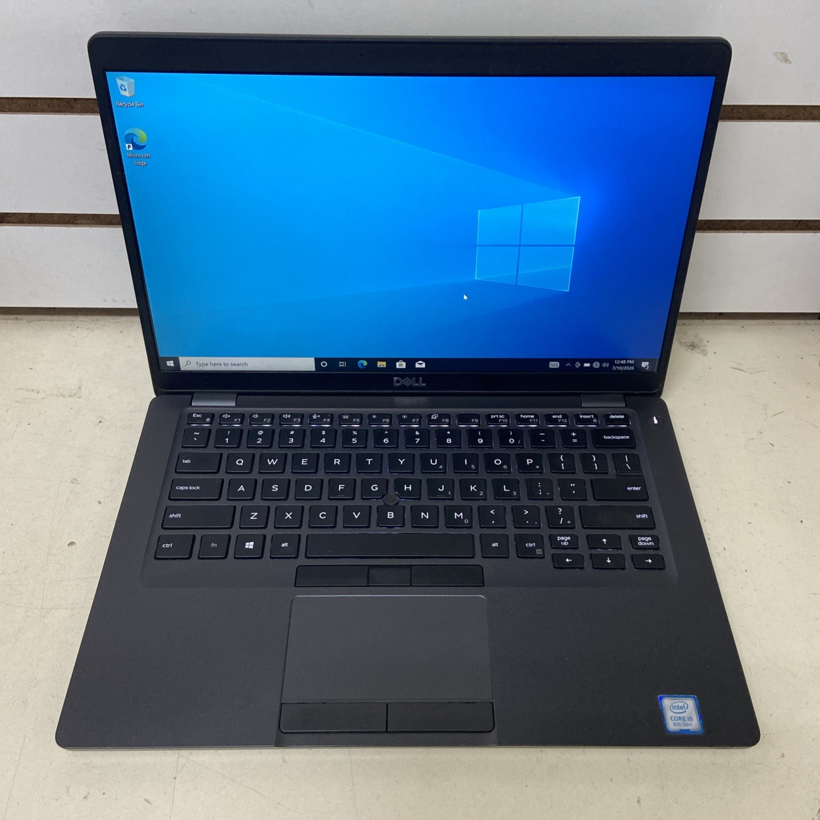 Dell Latitude 5400/1.6ghz Core i5-8th gen QUAD/8GB/128GB SSD/14/W10PRO-NICE!!