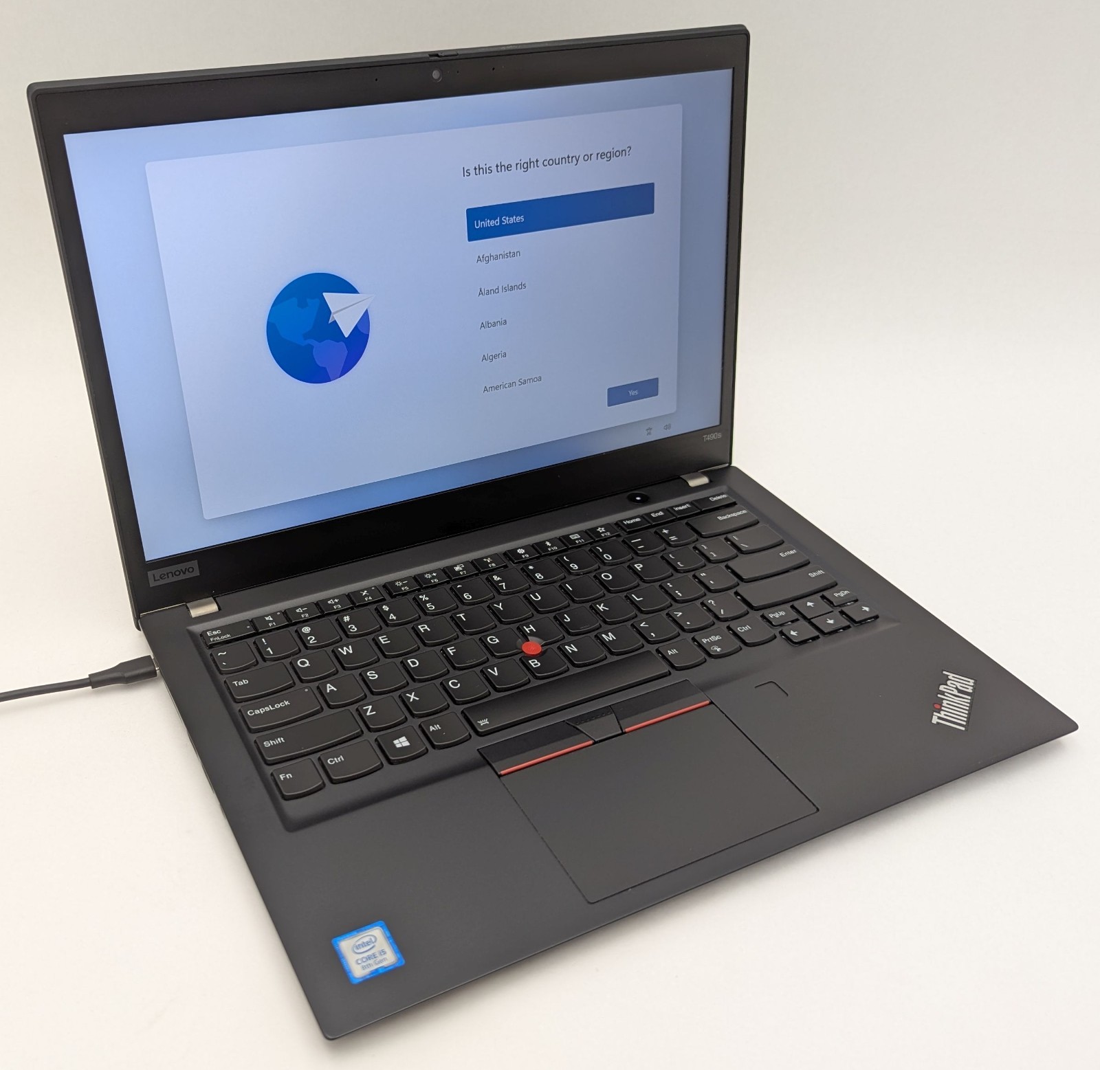 Lenovo ThinkPad T490s 14″ Laptop i5-8265U 1.60GHz 8GB RAM 256GB NVMe Windows 11