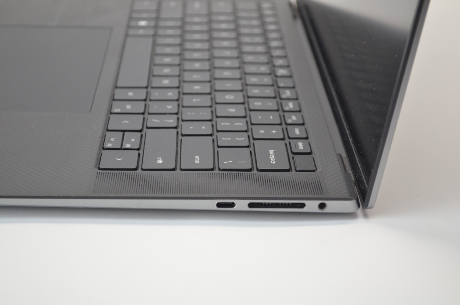 Dell Precision 5570 15.6 FHD+ i5-12600H 16GB DDR5 256GB NVME RTX A1000 Win11Pro