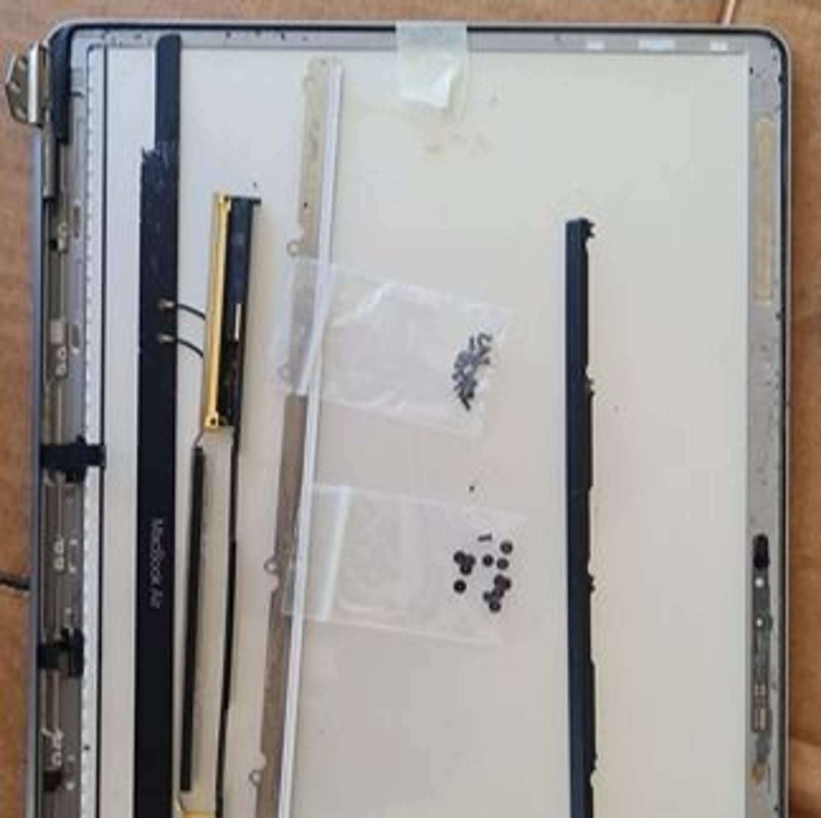Display Assembly Cover for MAcbook Air 13″ A2337 (2020) USED OEM Pull NO LCD