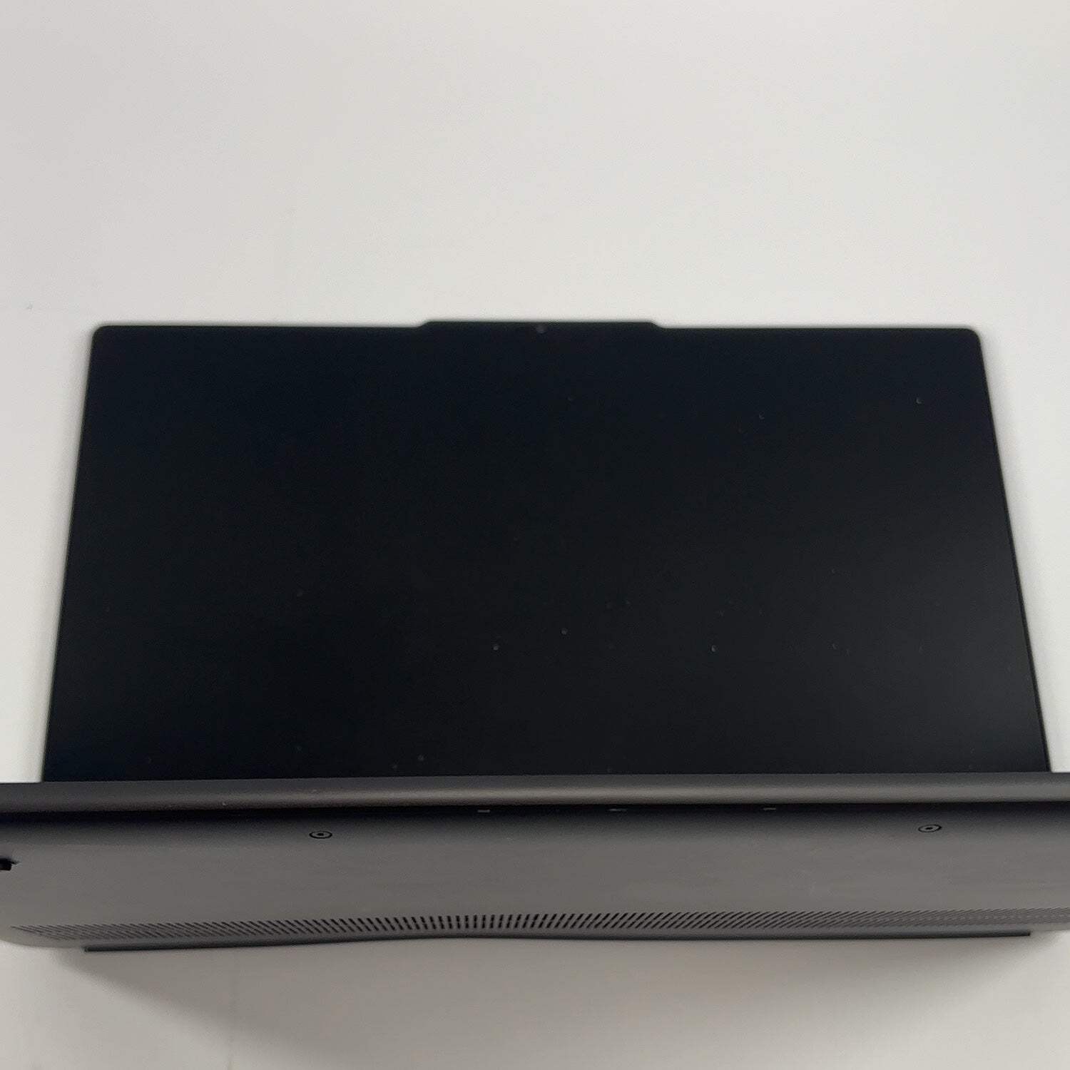 Lenovo Yoga 7 2-in-1 16IRL8 16″ i5-1335U 1.3GHz 16GB RAM 512GB SSD