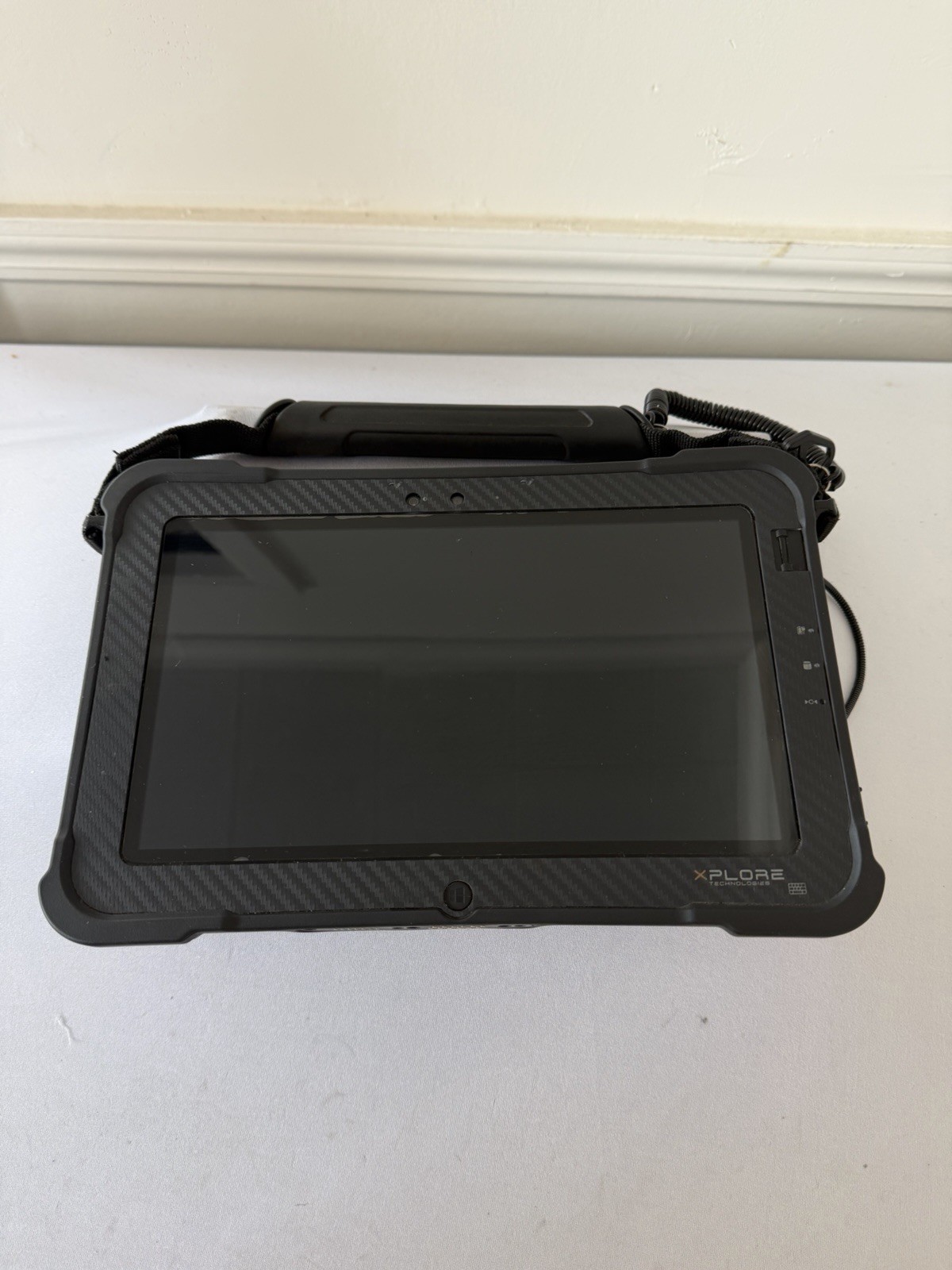 Xplore ix101B2 Laptop – Good Screen – Intel i5-5350U – RAM 8 GB – Read Des