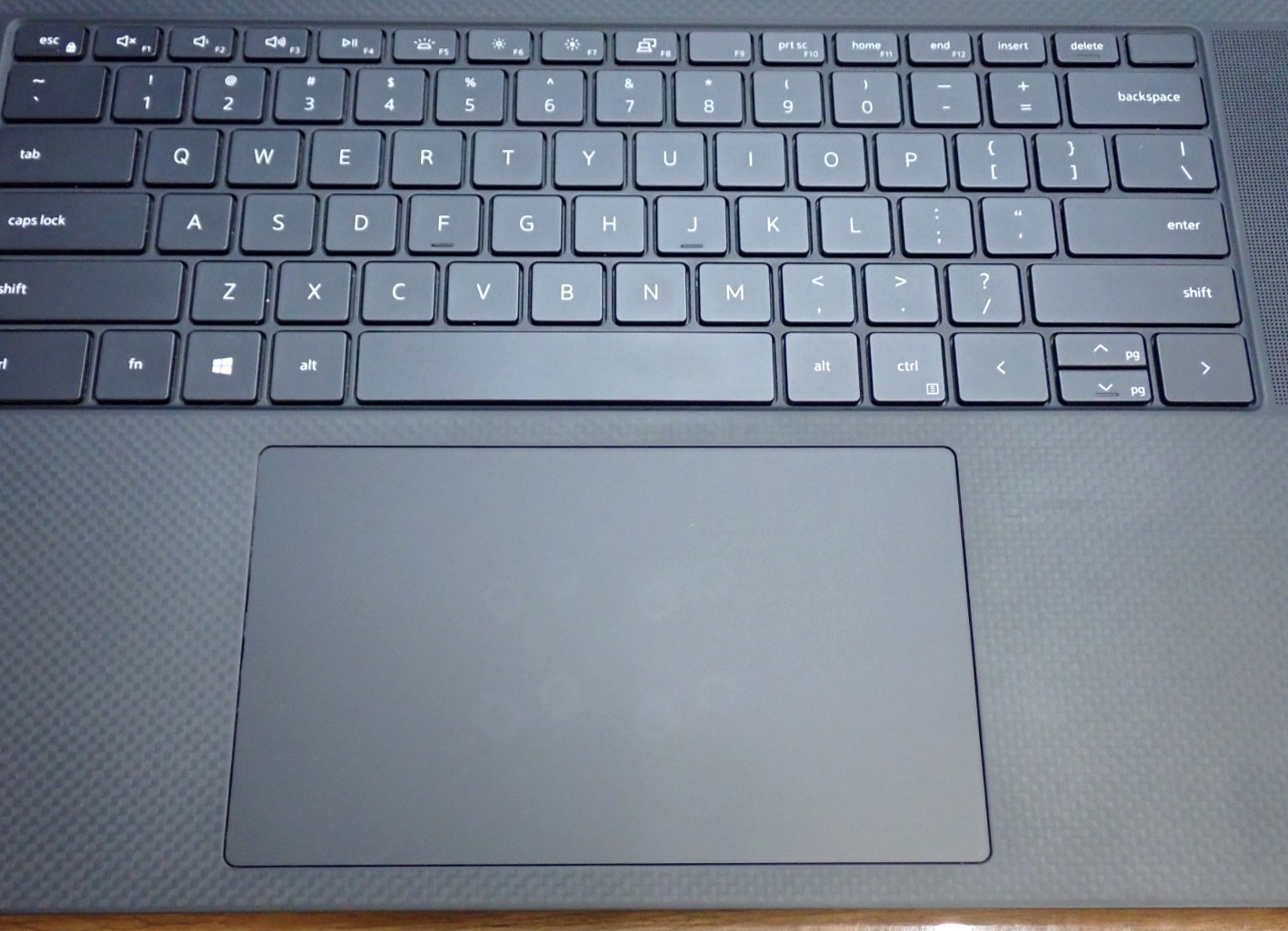 Dell XPS 15 9500 4K Touchscreen Core i7-10750H 32GB RAM 1 TB SSD GTX 1650 WIN 11