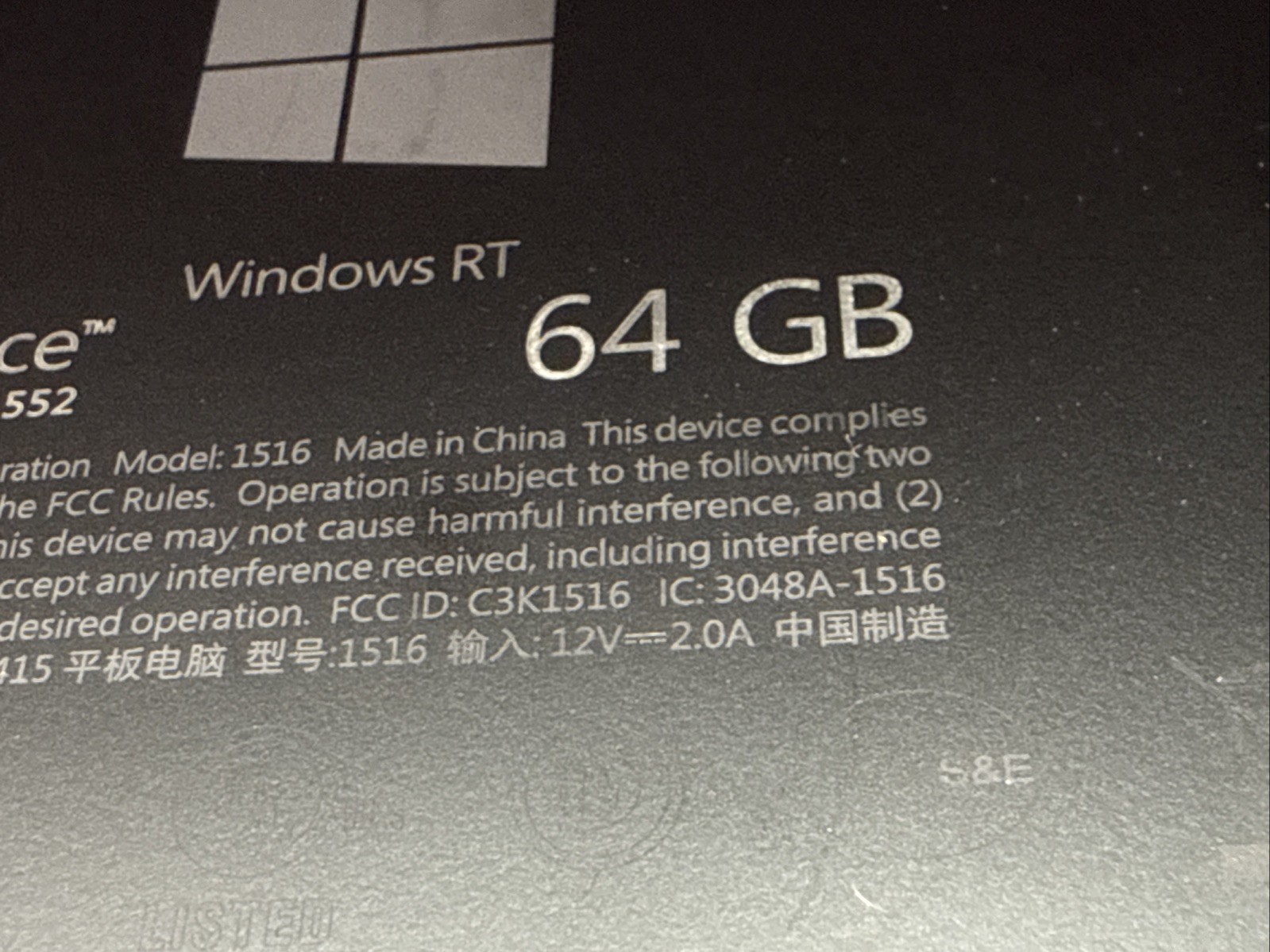 Windows Surface Pro Tablet, 8.1 Model 1516, Windows RT 64GB – with charger Read!