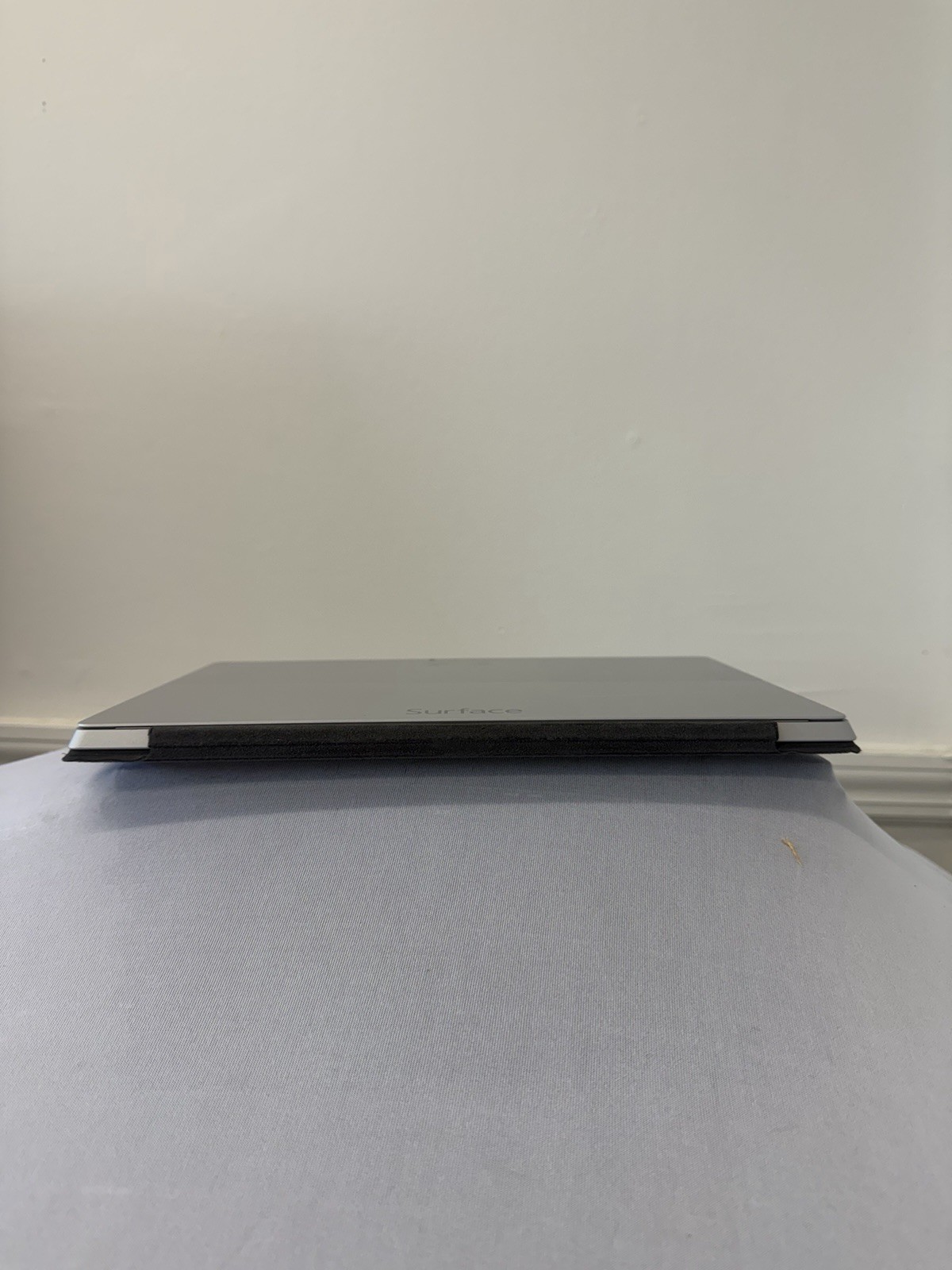 Microsoft Surface 2631 Laptop – Good Screen – Intel i5-4300U – Read Des