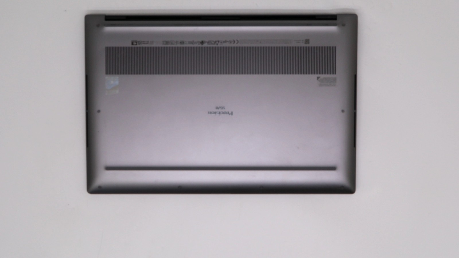 Dell Precision 5570 15″ i5-12600h 16GB 256GB – Very Good