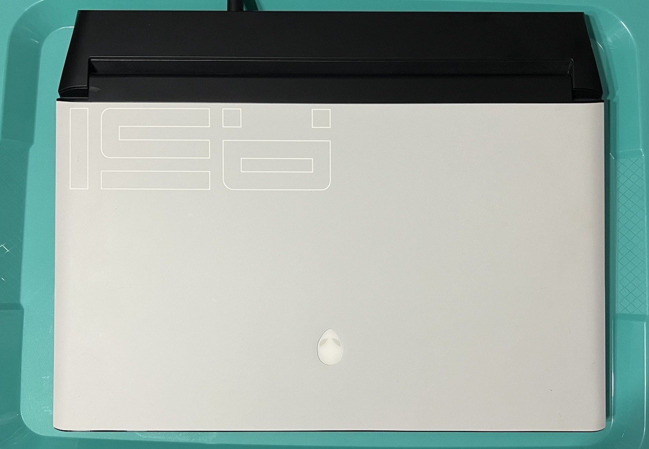 Alienware Area-51m R2 | i9-10900K RTX 2080 Super | 2TB SSD | 144hz 1080P | 32 GB