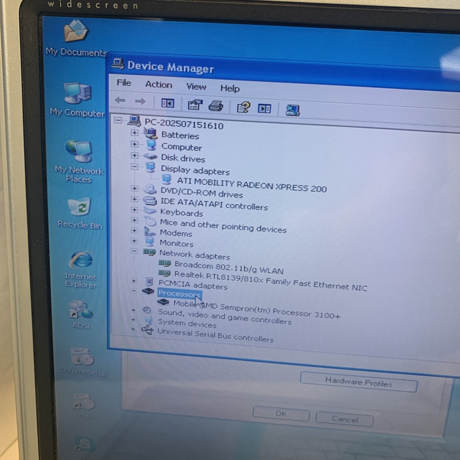 Compaq Predation V2000 AMD Septum 3100+ 1.8GHZ 2GB 40GB Windows XP SP3 Laptop