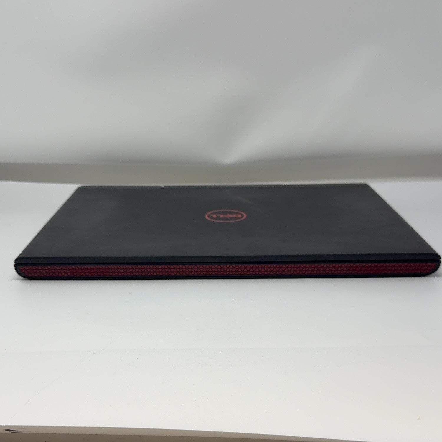 Dell Inspiron P65F001 15.6″ i5-7300HQ 2.5GHz 8GB RAM 1TB SSD GeForce GTX 1050