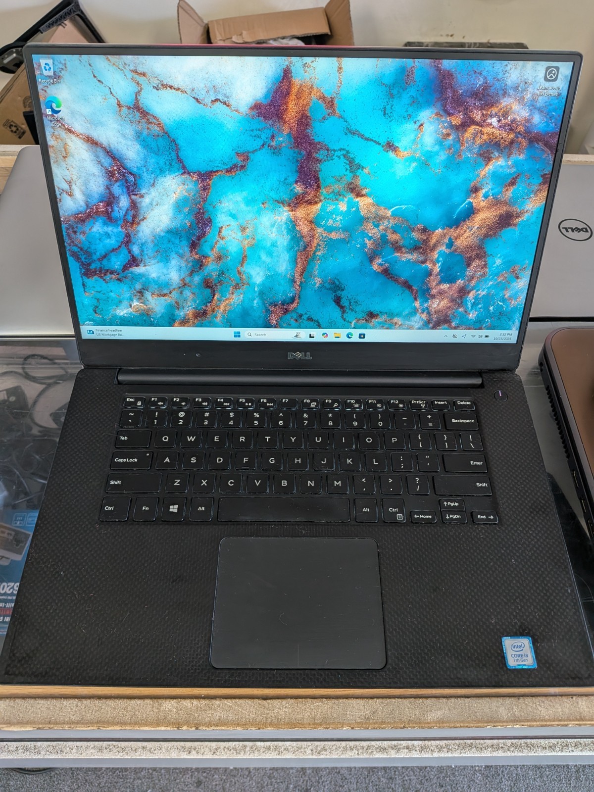 DELL XPS 9560 CORE I3 WINDOWS 11 64 BIT 8GB RAM 256GB SSD