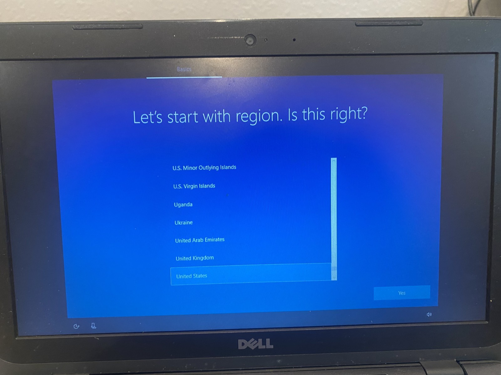 DELL INSPIRON P24T 11″ Notebook with AC adapter charger